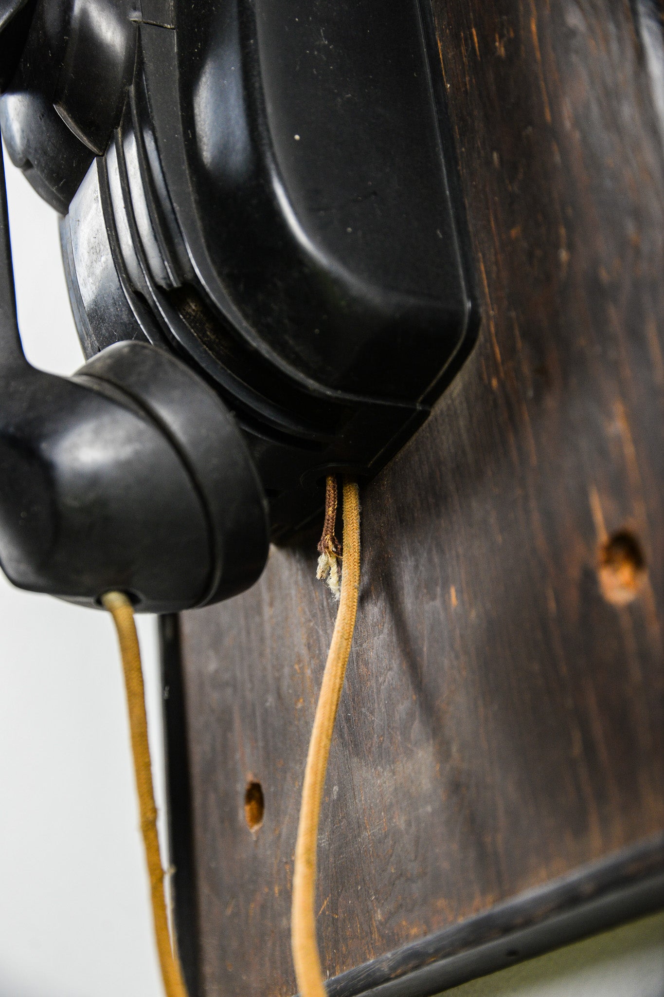 Vintage Wall-mounted Telephone / ビンテージ 壁掛け電話