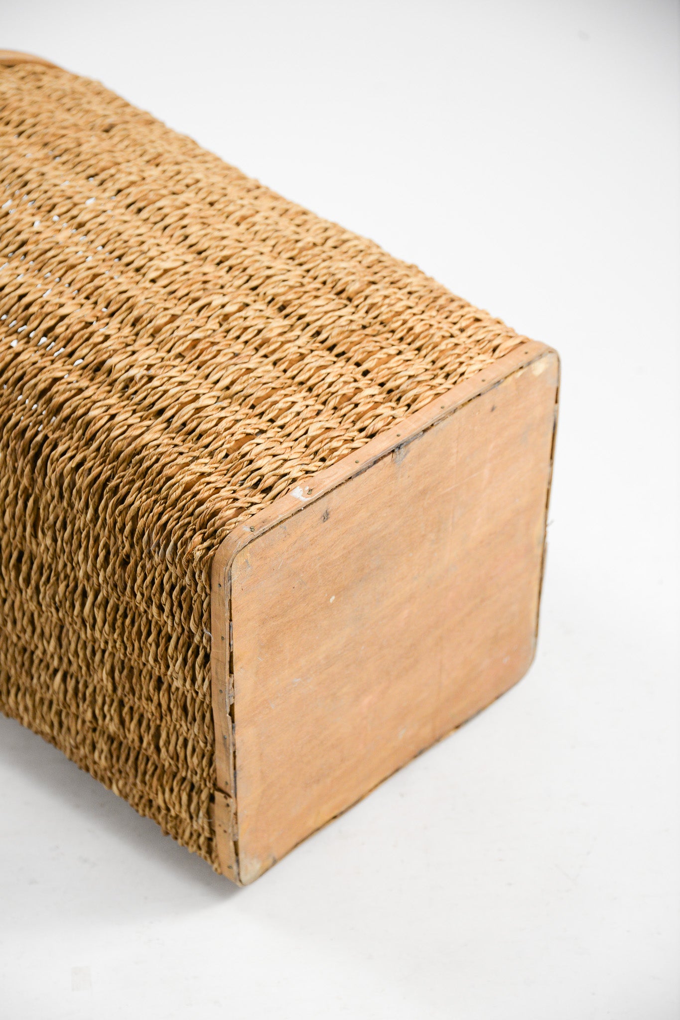 Woven Orchard Basket with Harvie's Orchards Lid / ハービーズ・オーチャードバスケット