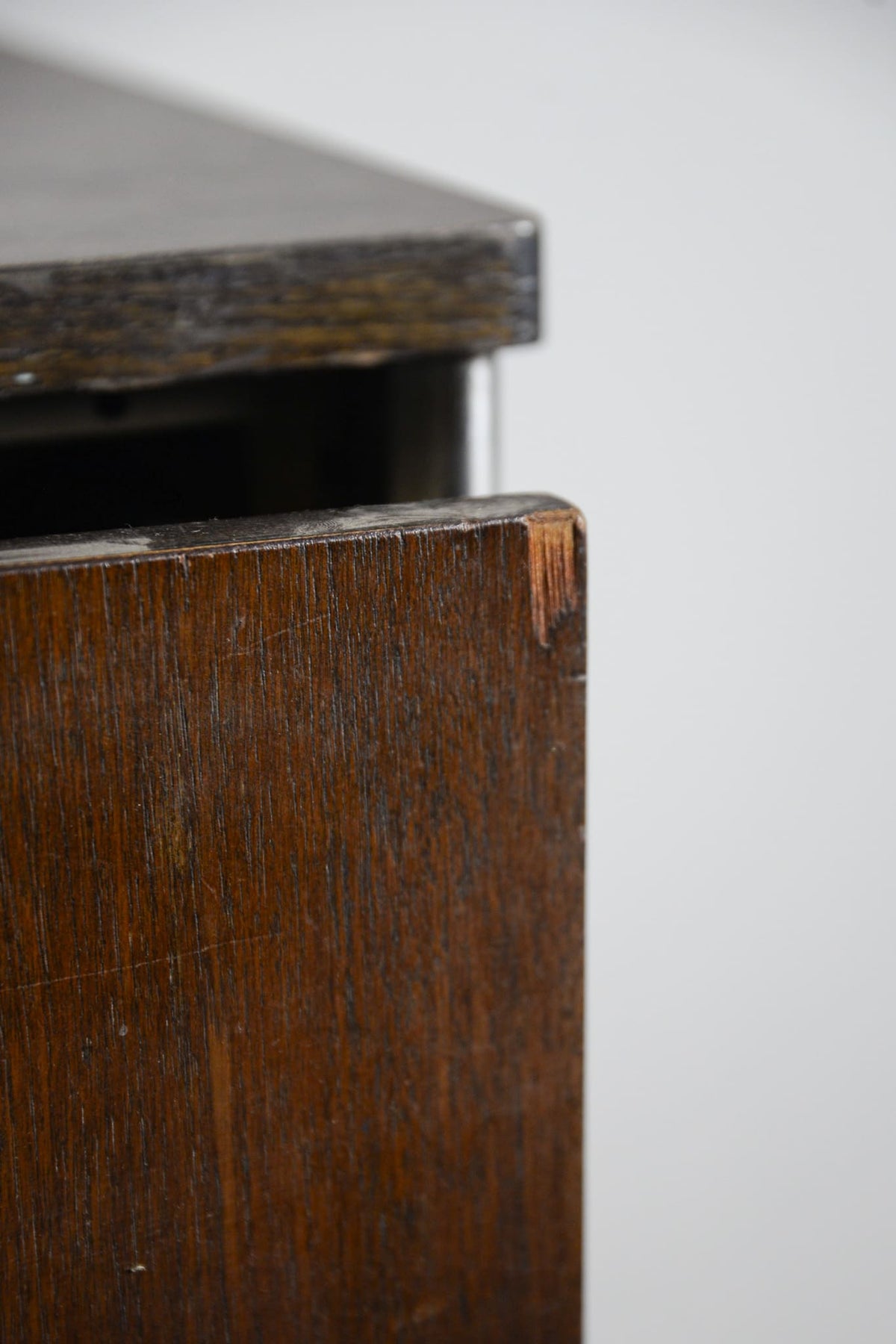 Medical Cabinet by Raymond Loewy for Hill-Rom / レイモンド・ローウィ ヒルロム社 メディカルキャビネット