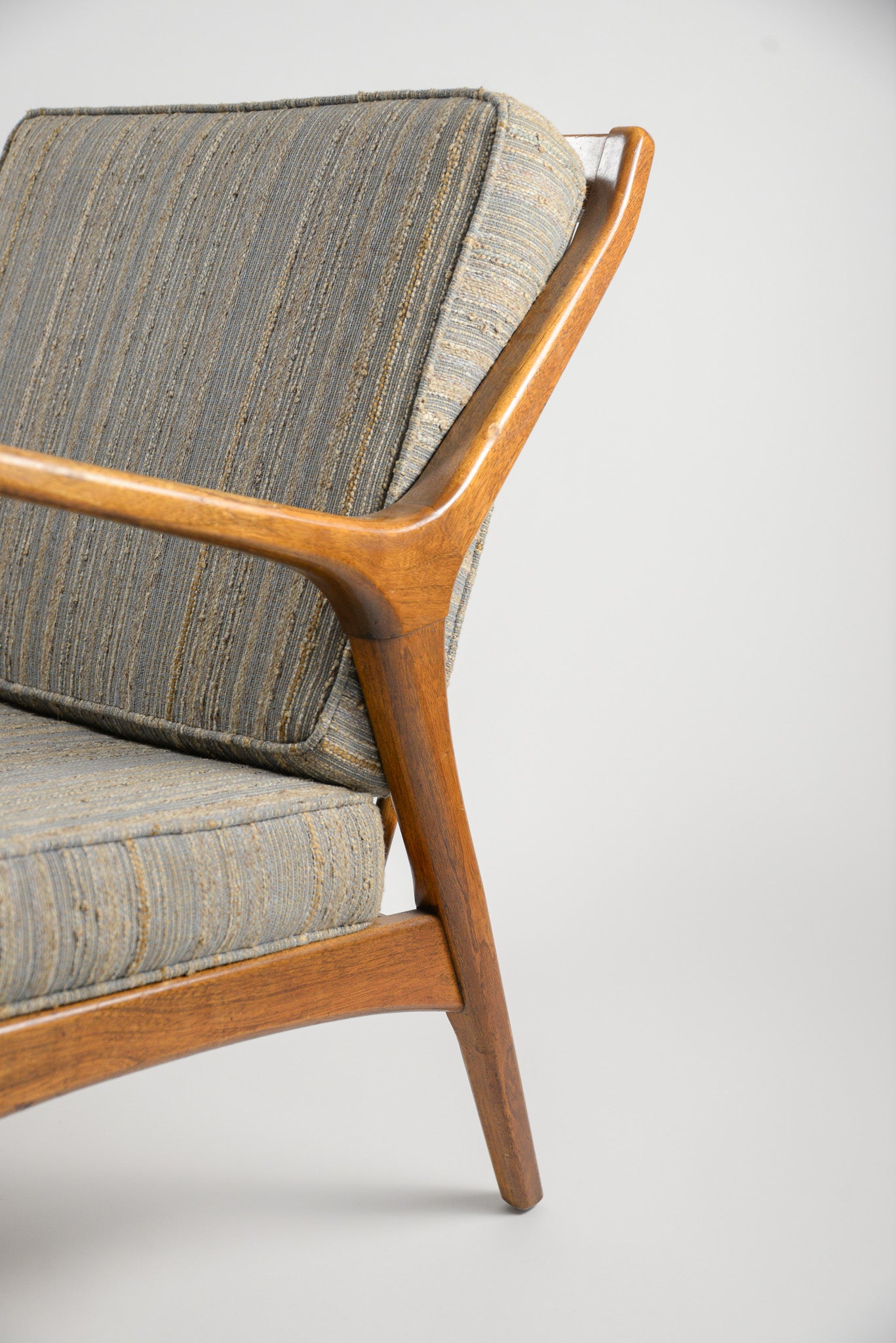High Back Lounge Chair / ハイバック ラウンジチェア