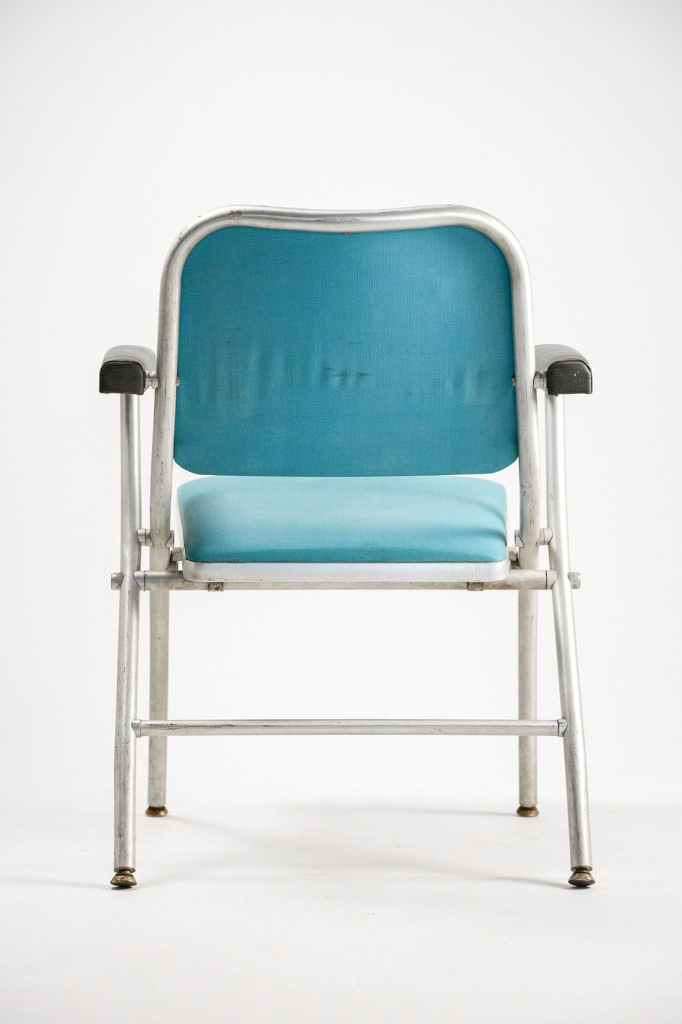 Folding Chair with Black Arms / 黒アーム 折りたたみイス