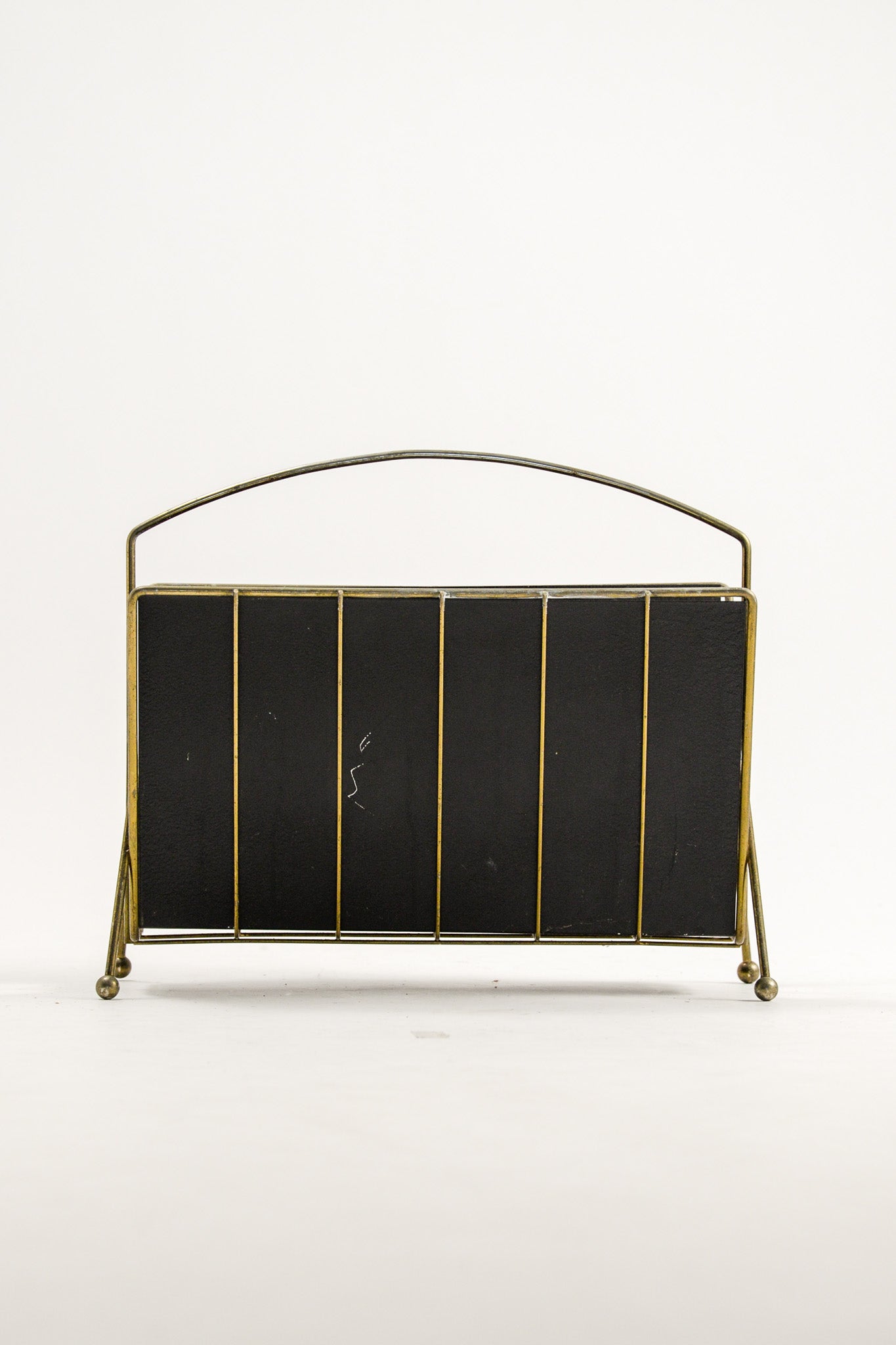 Metal Magazine Rack / メタル マガジンラック