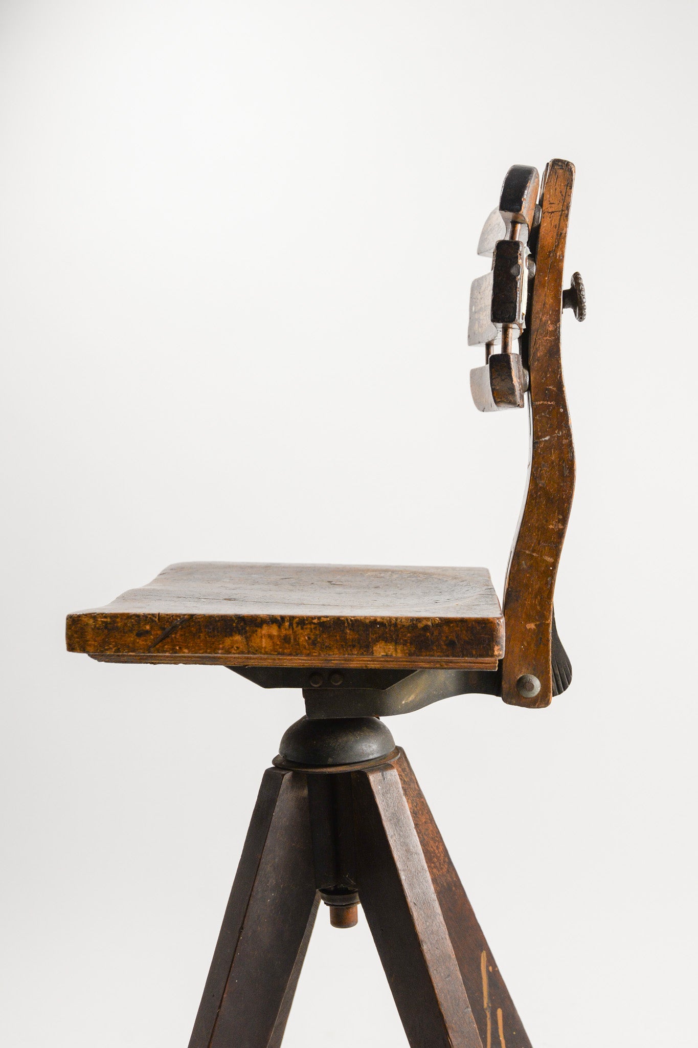 Drafting Chair / 木製ドラフティングチェア