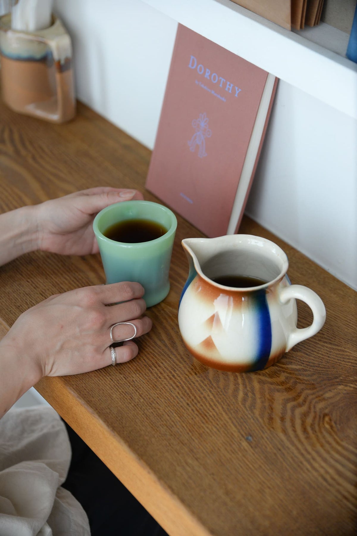 Bunzlau pottery jug (L) / ブンツラウ陶器 水差し Lサイズ