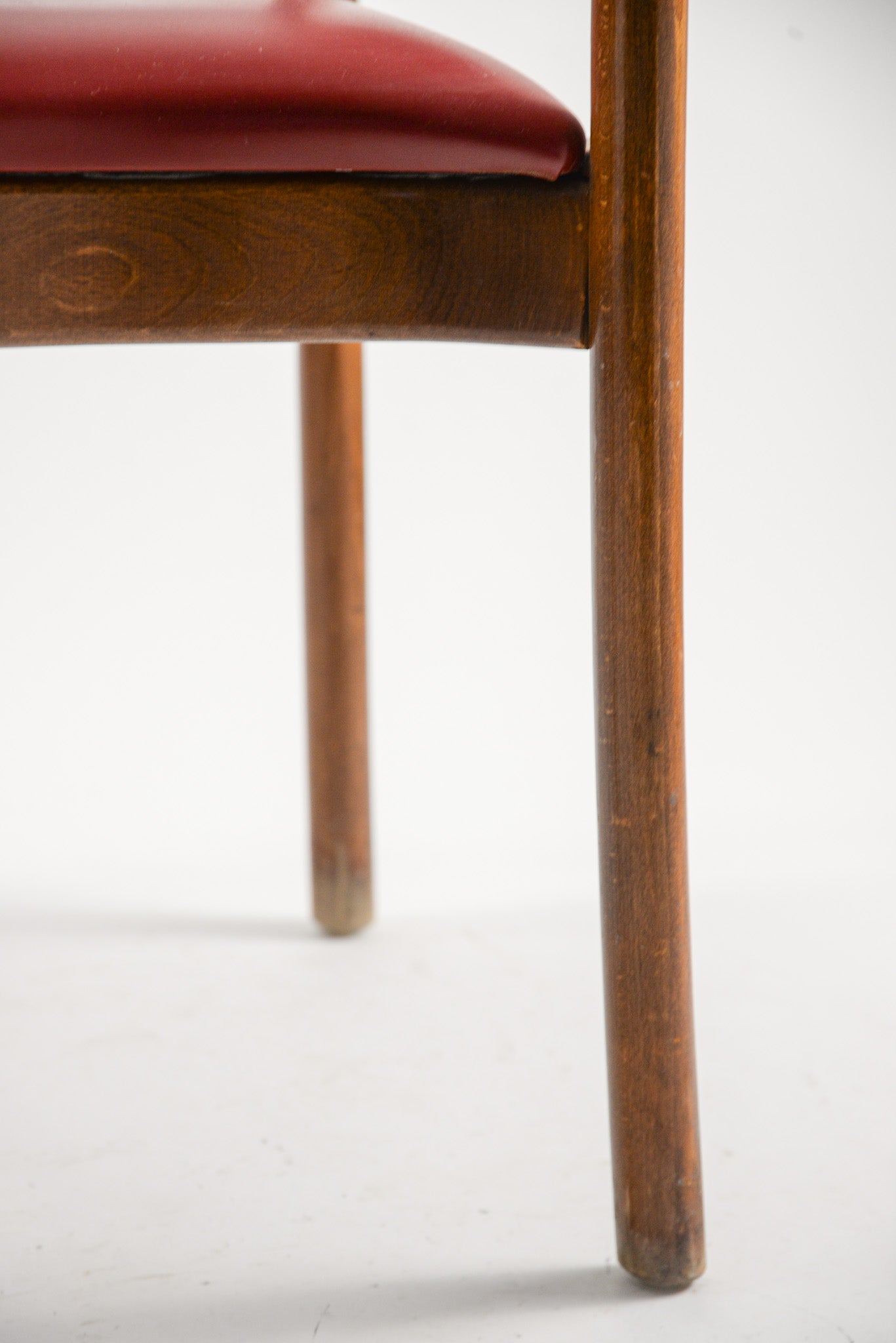Armchair with Red Faux Leather / レッドフェイクレザー アームチェア