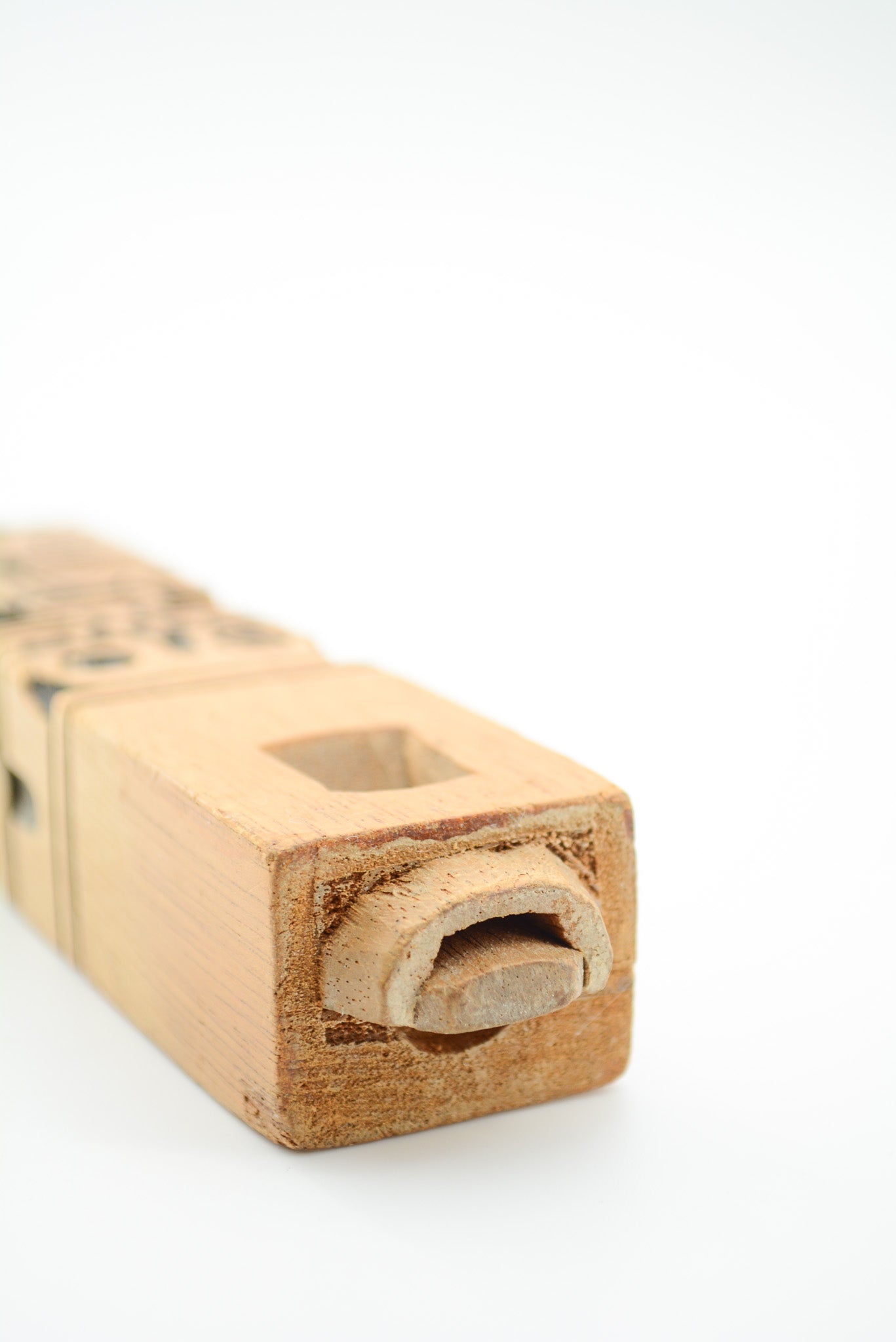 Peruvian Carved Wood Flute / ペルー製 木彫り フルート