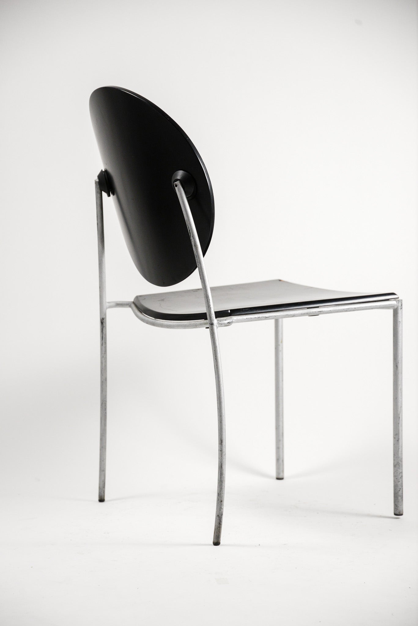 "Vik-Ter 1 Dining Chair" by Dakota Jackson / "ヴィクター 1" ダイニングチェア