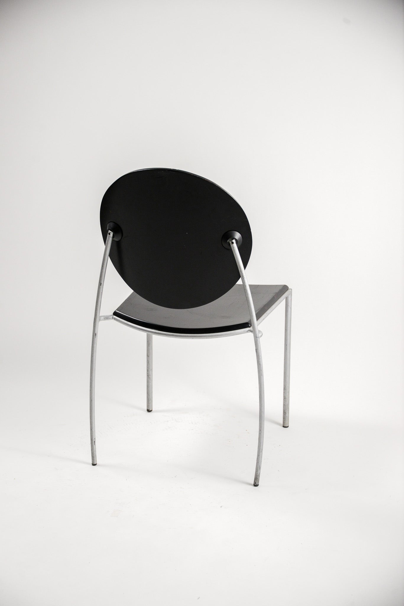 "Vik-Ter 1 Dining Chair" by Dakota Jackson / "ヴィクター 1" ダイニングチェア