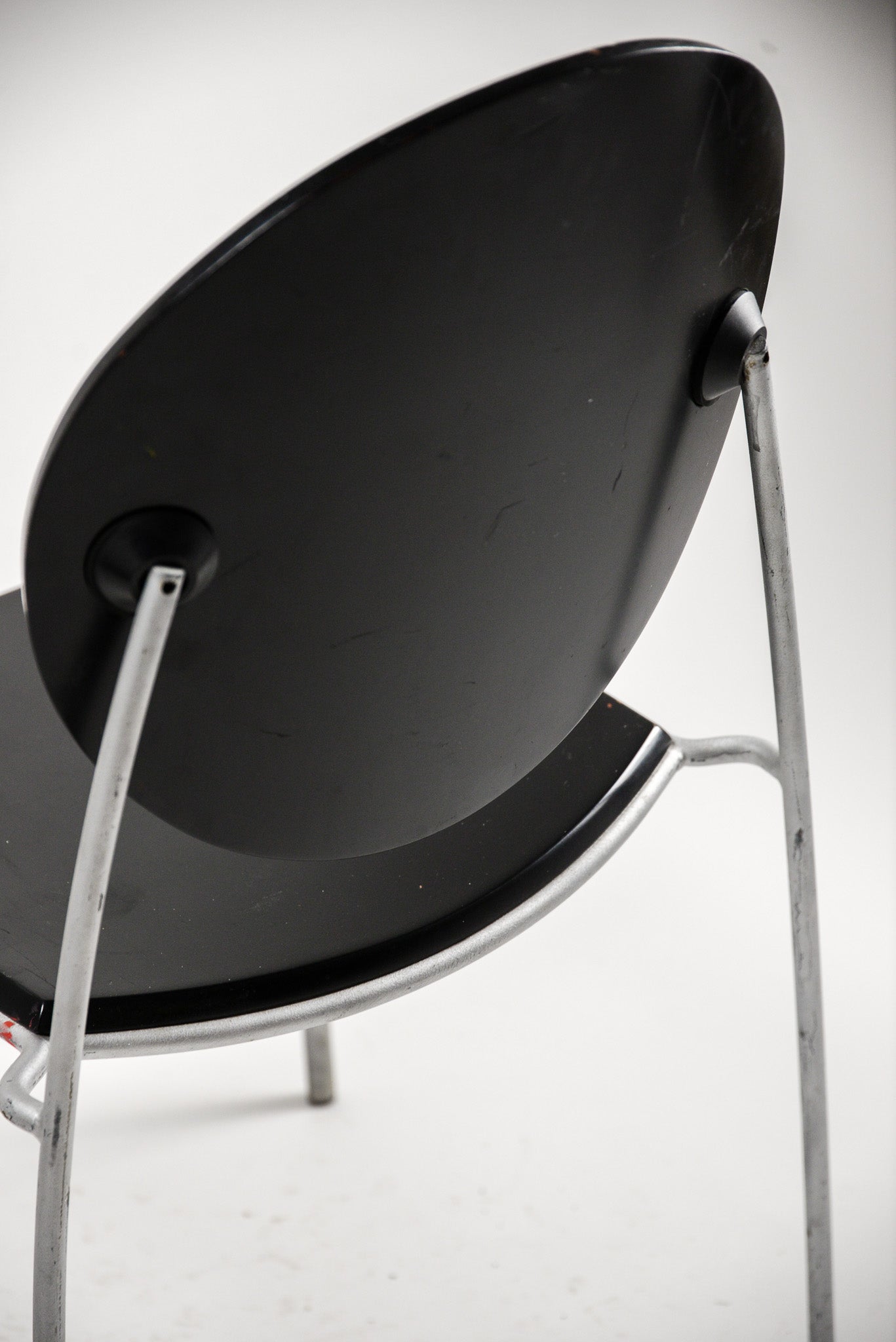 "Vik-Ter 1 Dining Chair" by Dakota Jackson / "ヴィクター 1" ダイニングチェア