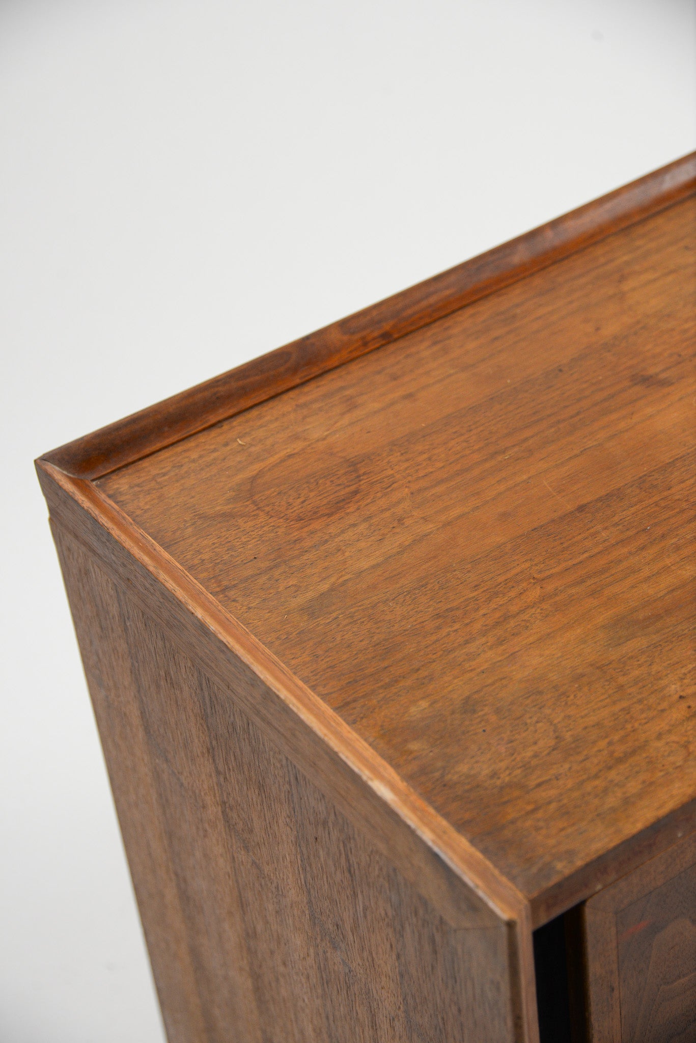 Walnut Nightstand / ウォルナットナイトスタンド