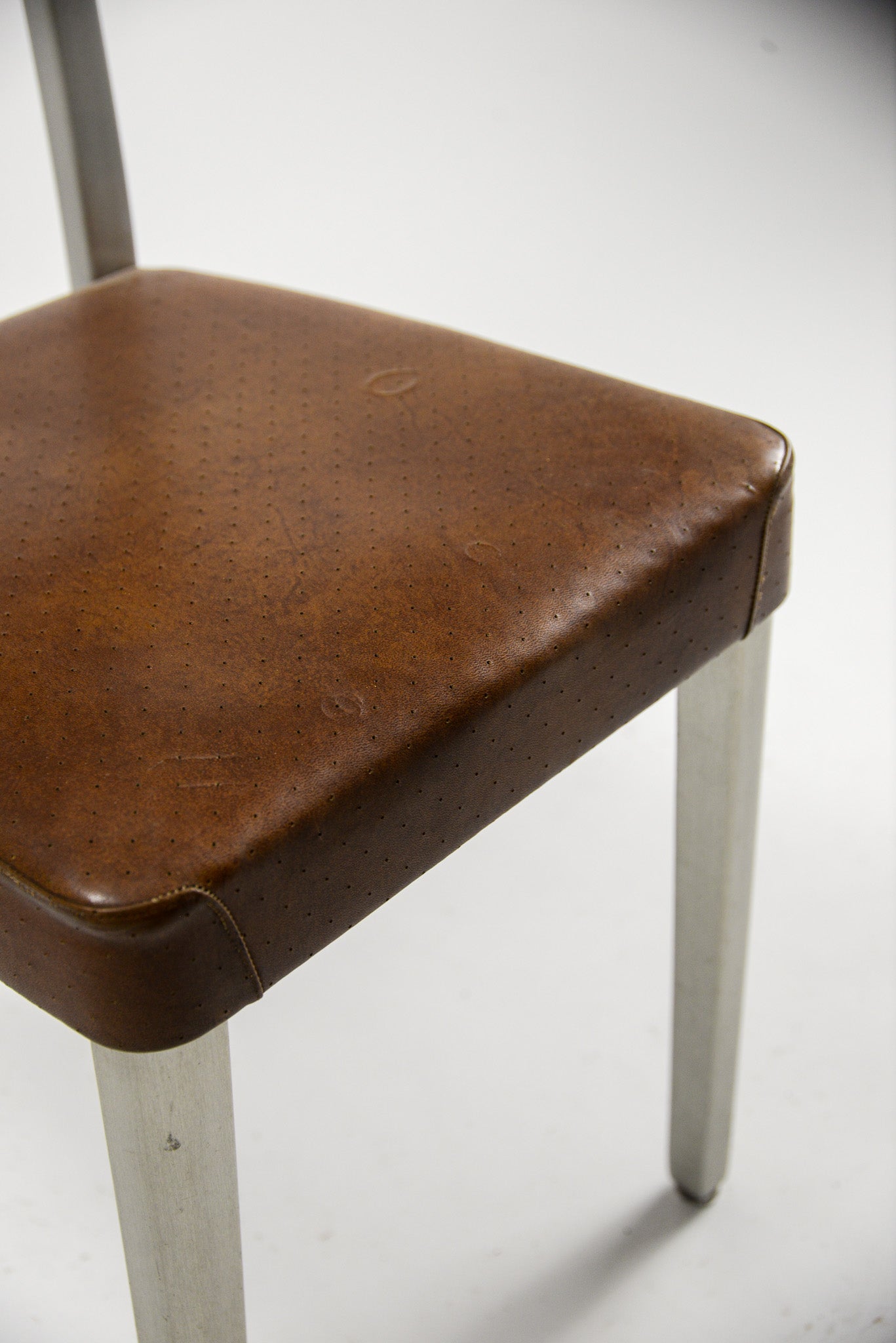 Aluminum Side Chair "Correct Seating" / アルミサイドチェア「コレクト・シーティング」