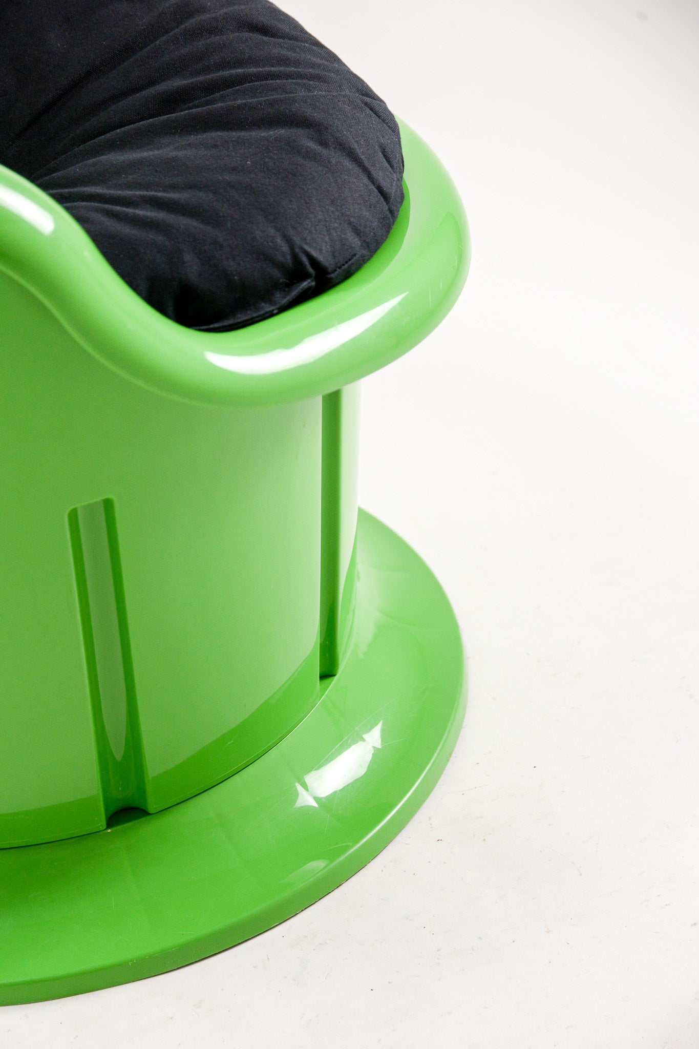 Black Fabric Green Chair / 黒ファブリックグリーンチェア