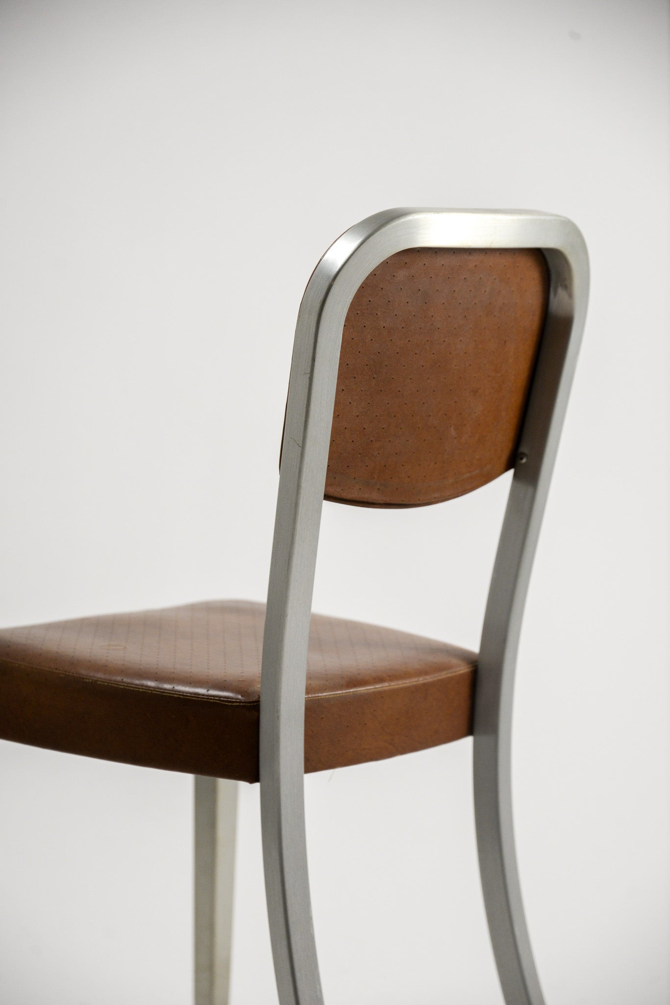 Aluminum Side Chair "Correct Seating" / アルミサイドチェア「コレクト・シーティング」