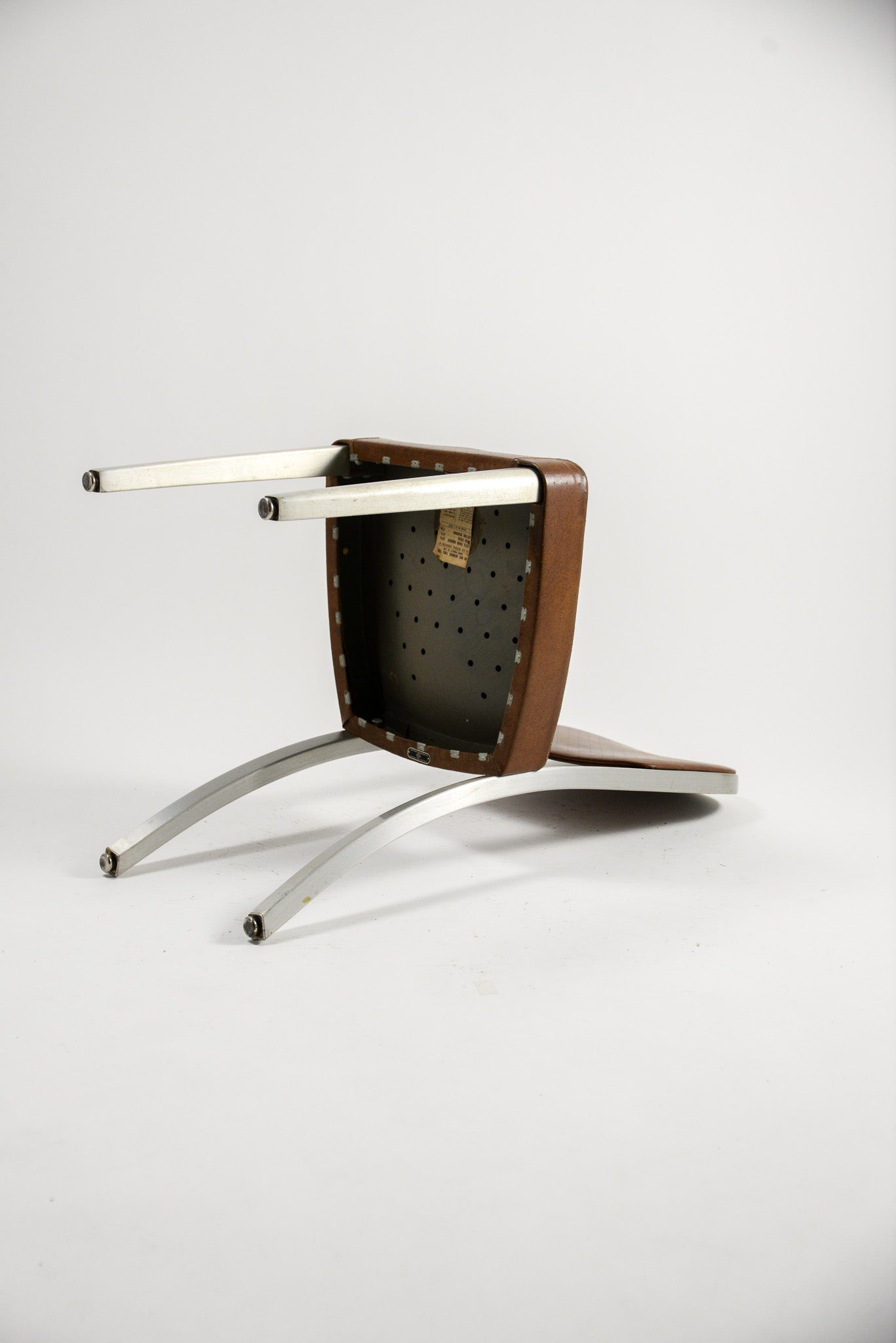 Aluminum Side Chair "Correct Seating" / アルミサイドチェア「コレクト・シーティング」