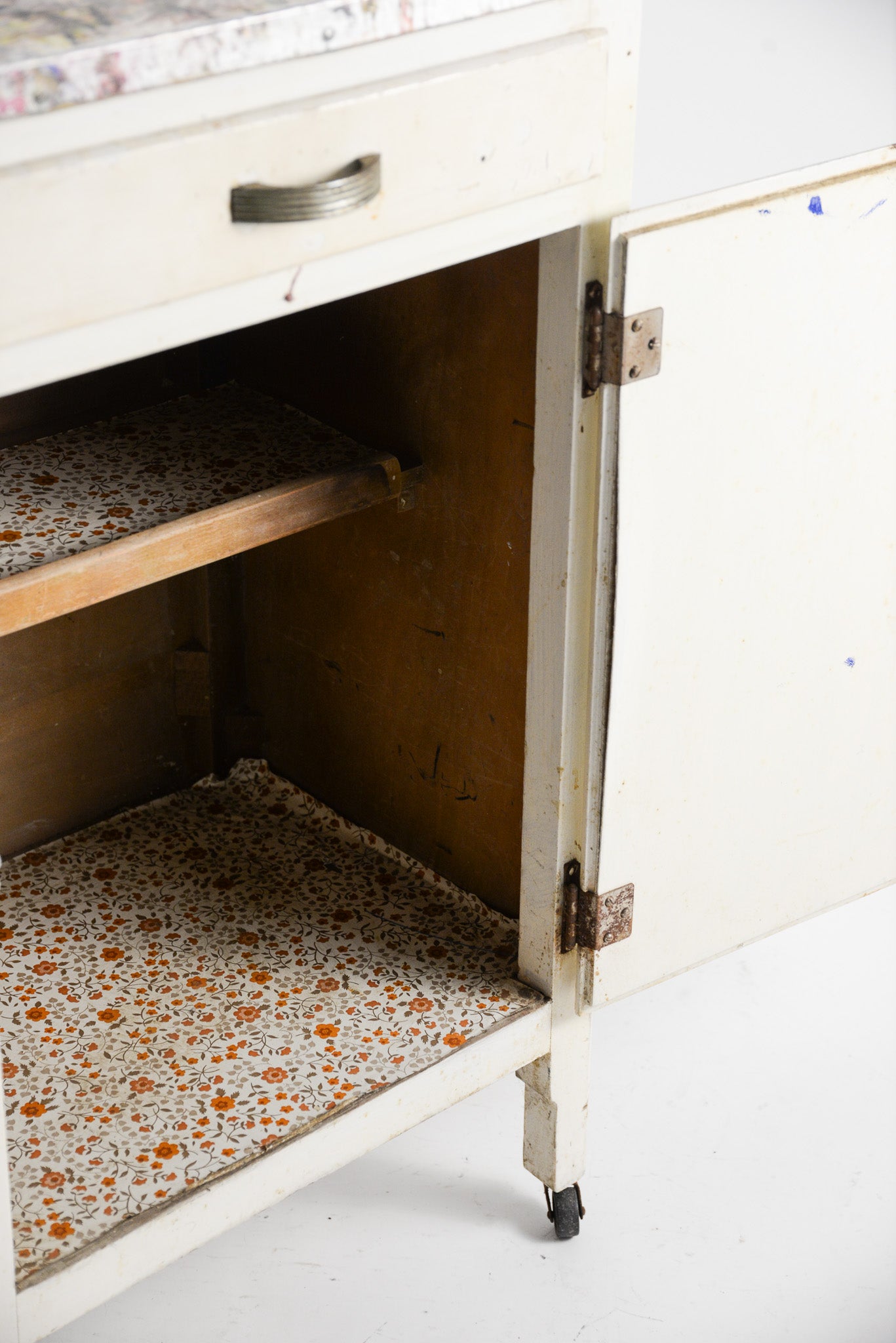 Vintage Atelier Kitchen Cabinet with Drop-leaf Panels / ヴィンテージ アトリエキッチンキャビネット（ドロップリーフパネル付き）