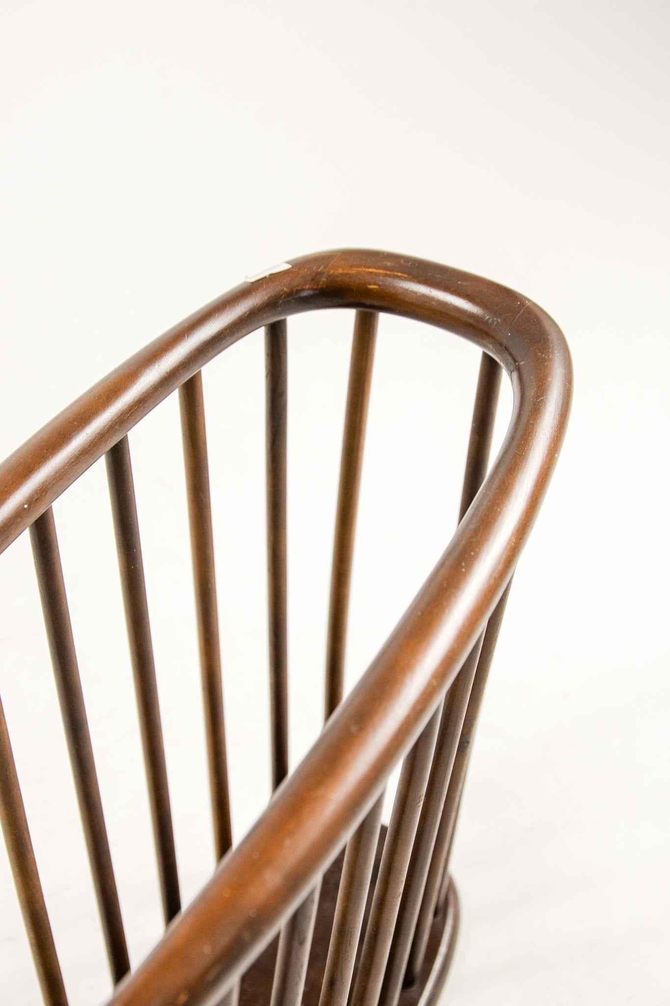 Wooden Oval Magazine Rack / 木製オーバルマガジンラック