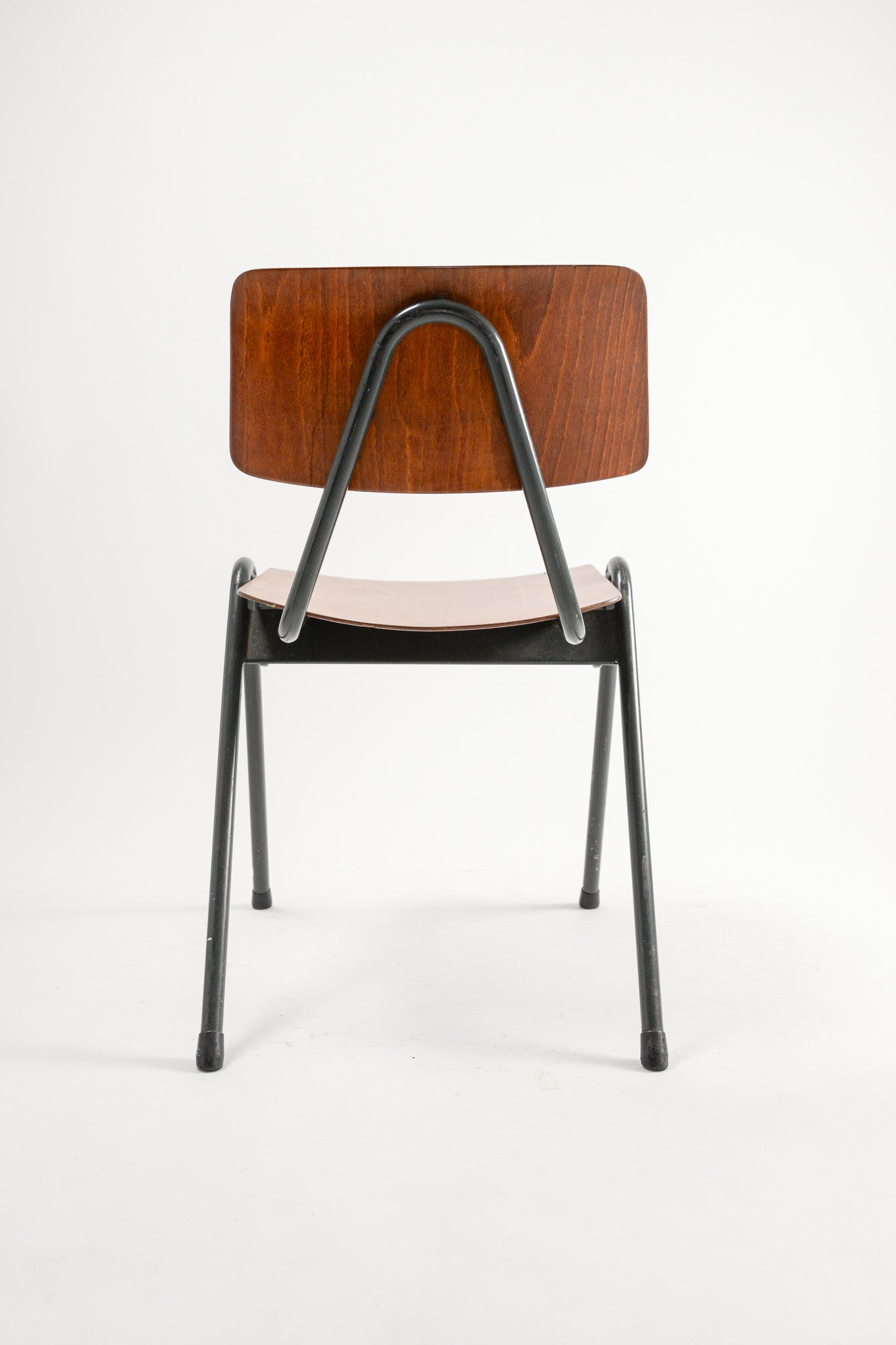 Pagholz Stacking Chair / パグホルツ スタッキングチェア