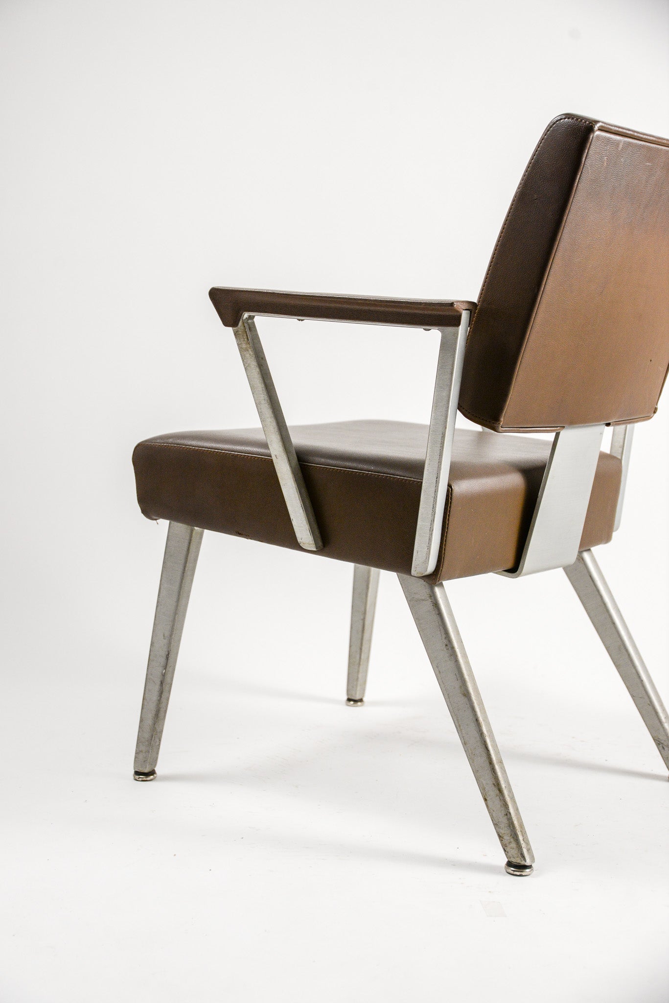 Aluminum Armchair / アルミ アームチェア