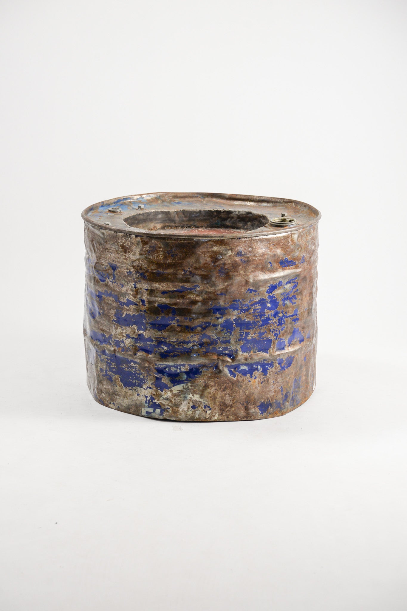 Large Metal Tin / 大きい缶