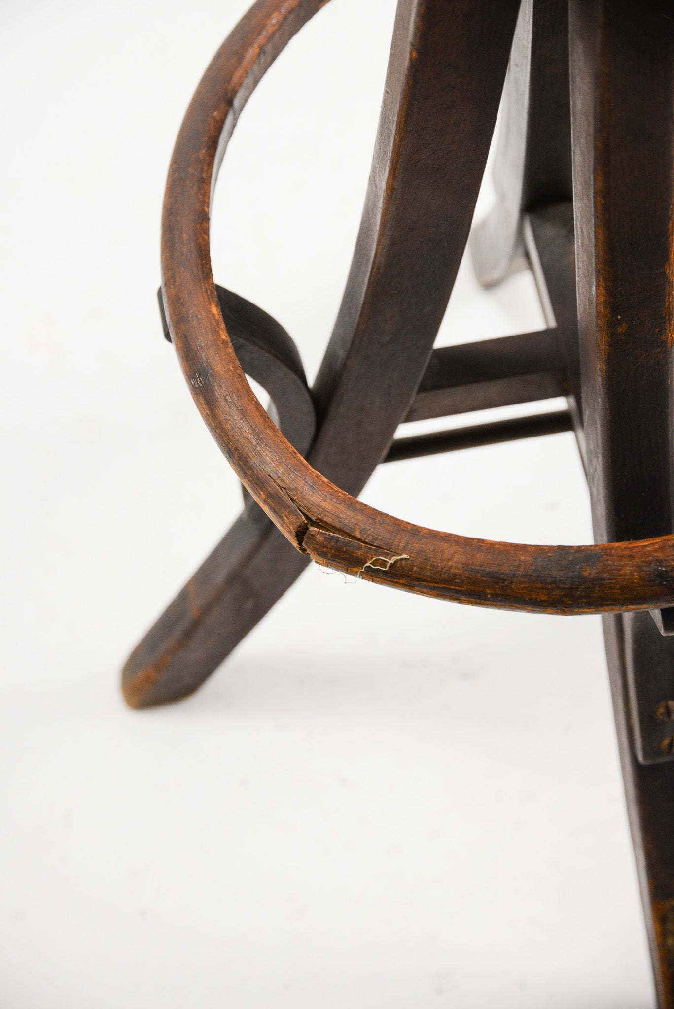 Swivel High Stool / 回転昇降式 ハイスツール