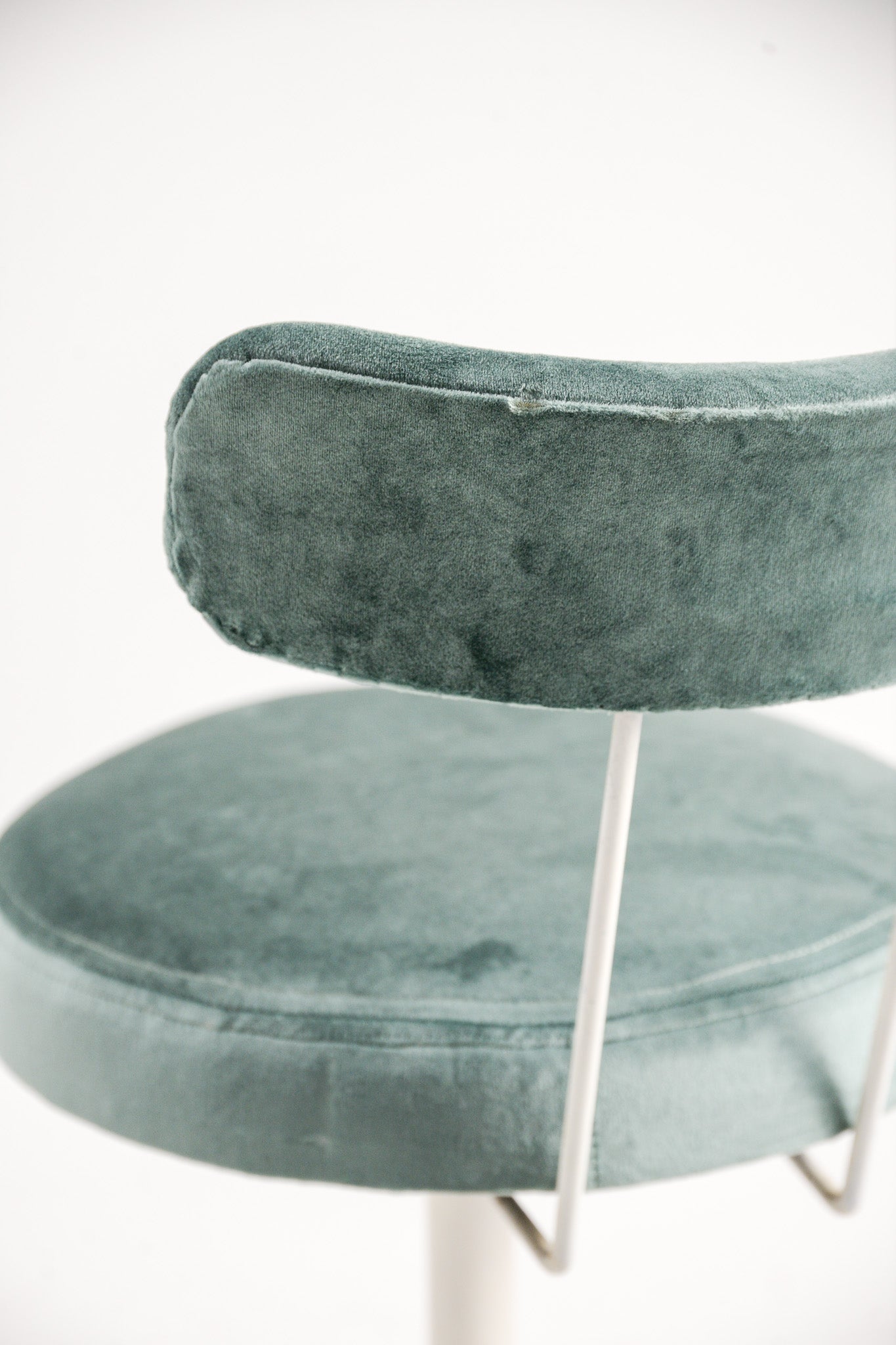 Velour Fabric Swivel Chair / ベロアファブリック回転チェア