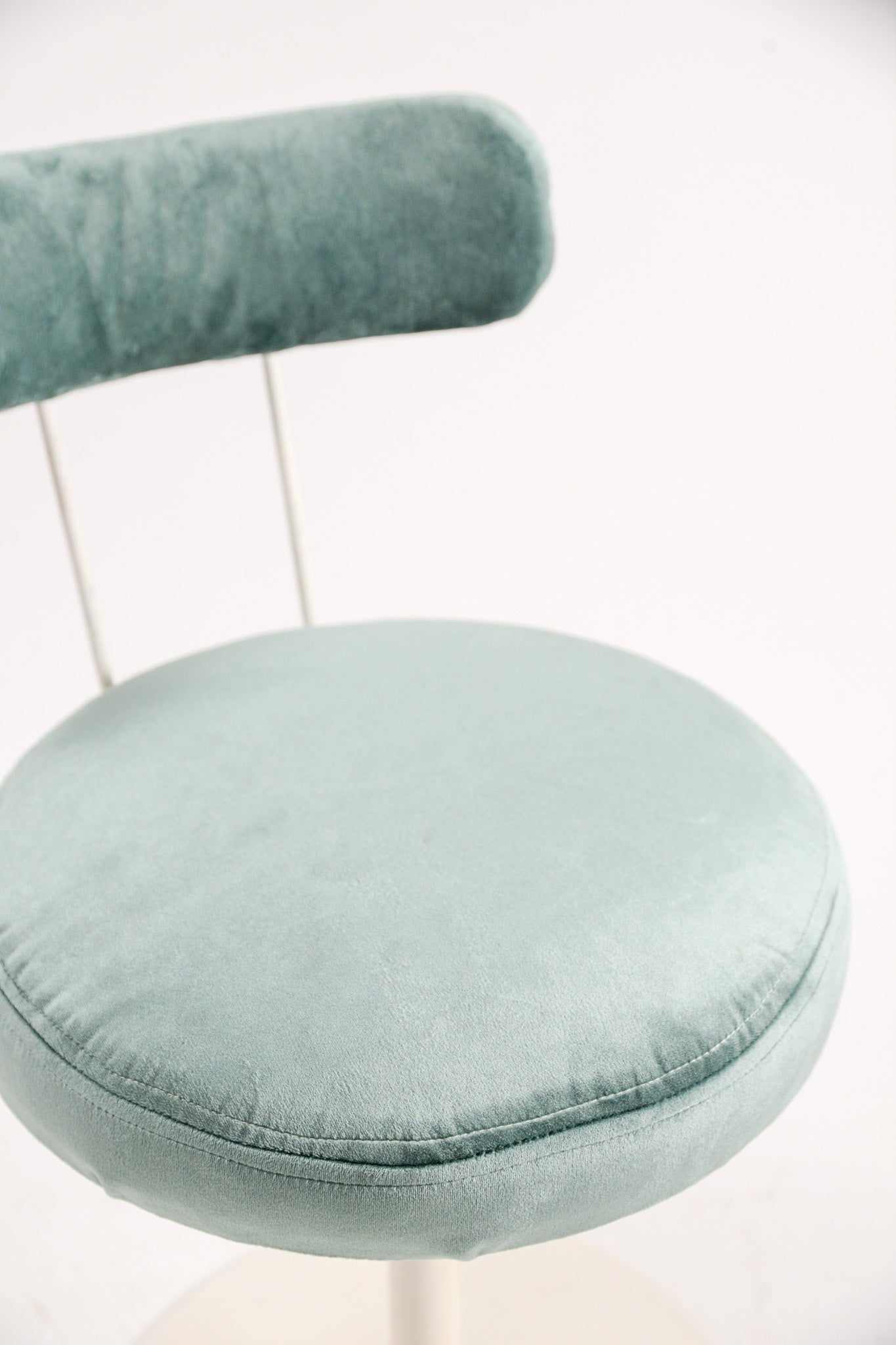 Velour Fabric Swivel Chair / ベロアファブリック回転チェア