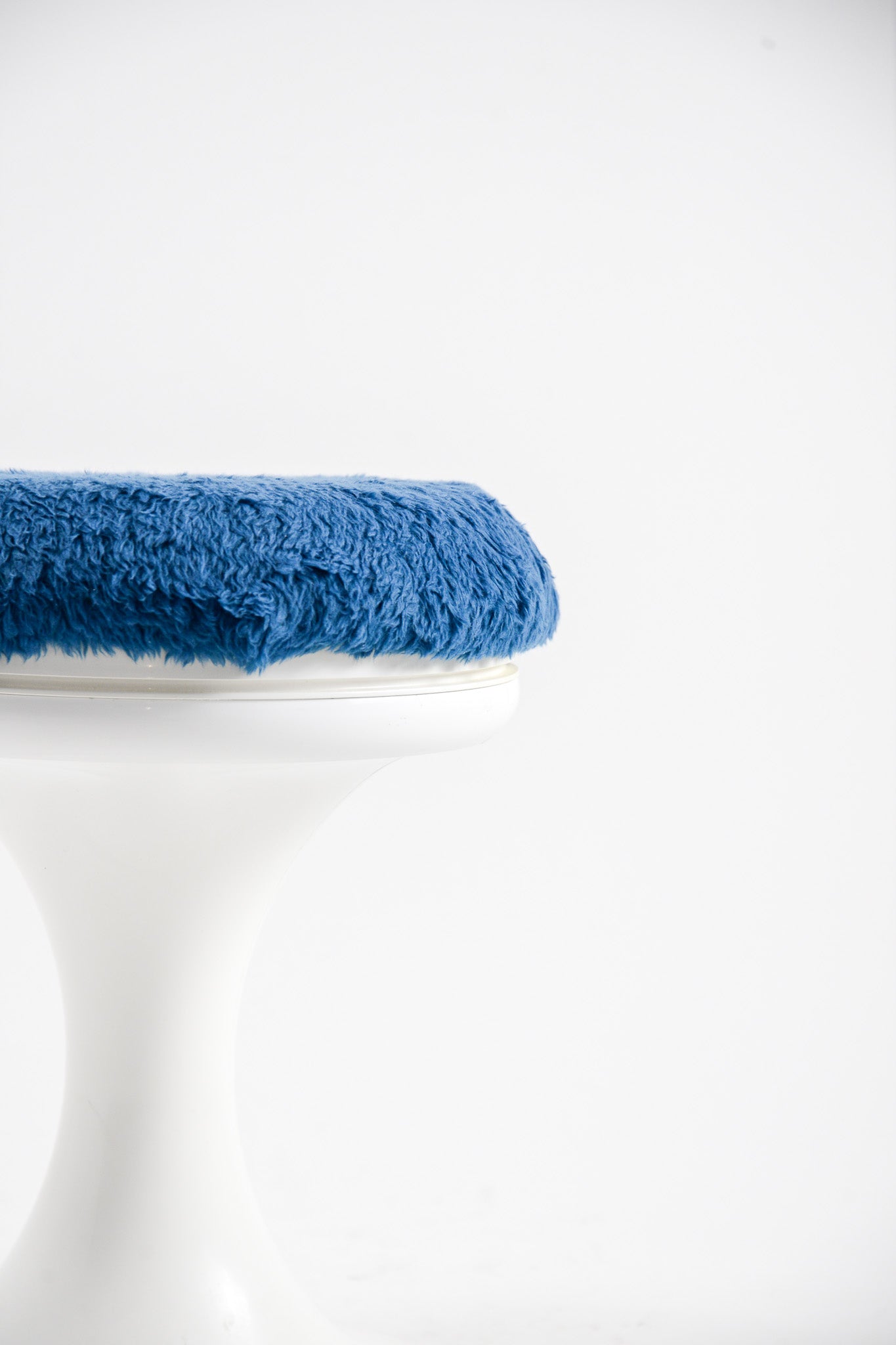 MOFU MOFU Stool Blue & White/ モフモフ スツール ブルー&ホワイト