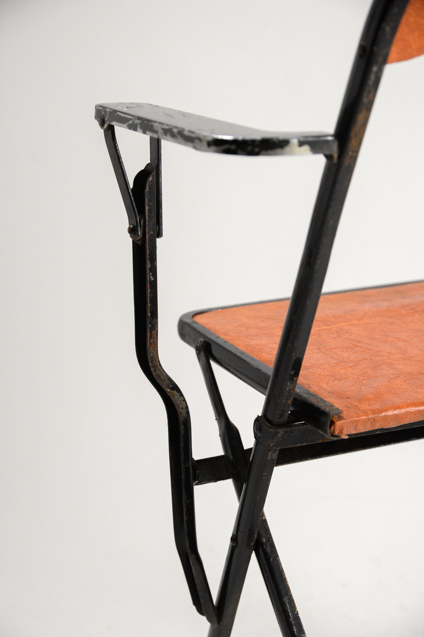 Metal Frame Folding Chair / メタルフレーム折りたたみチェア