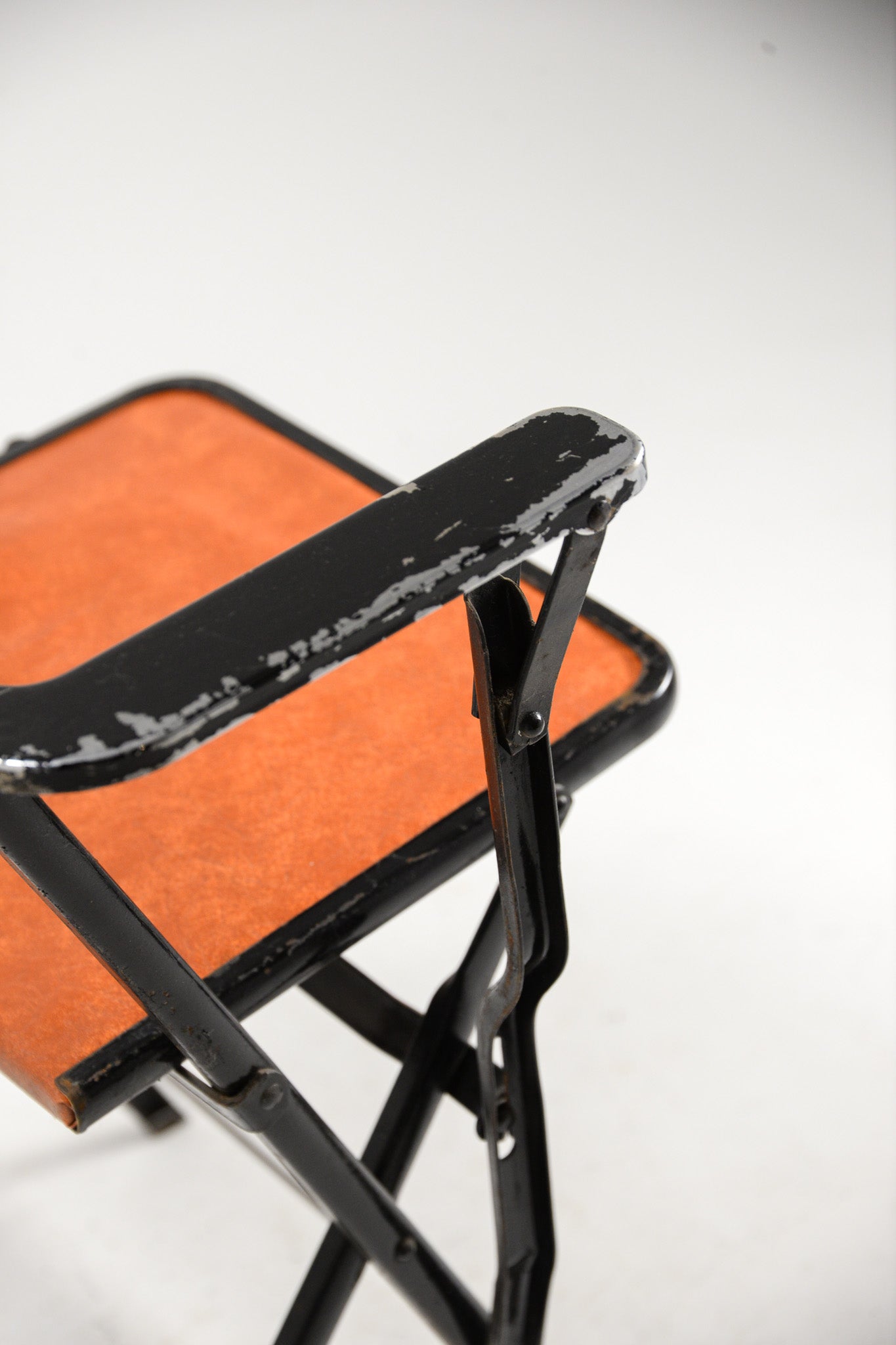 Metal Frame Folding Chair / メタルフレーム折りたたみチェア
