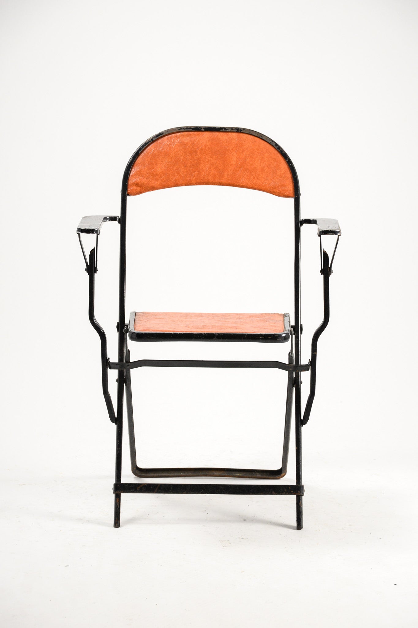 Metal Folding Chair with Armrests / メタルフレーム折りたたみ椅子