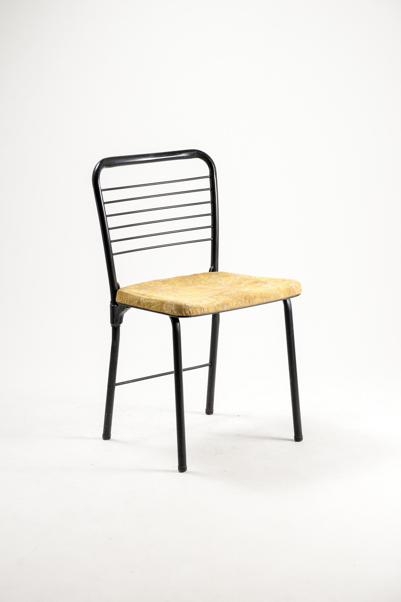 Metal Frame Folding Chair / メタルフレーム 折りたたみ椅子