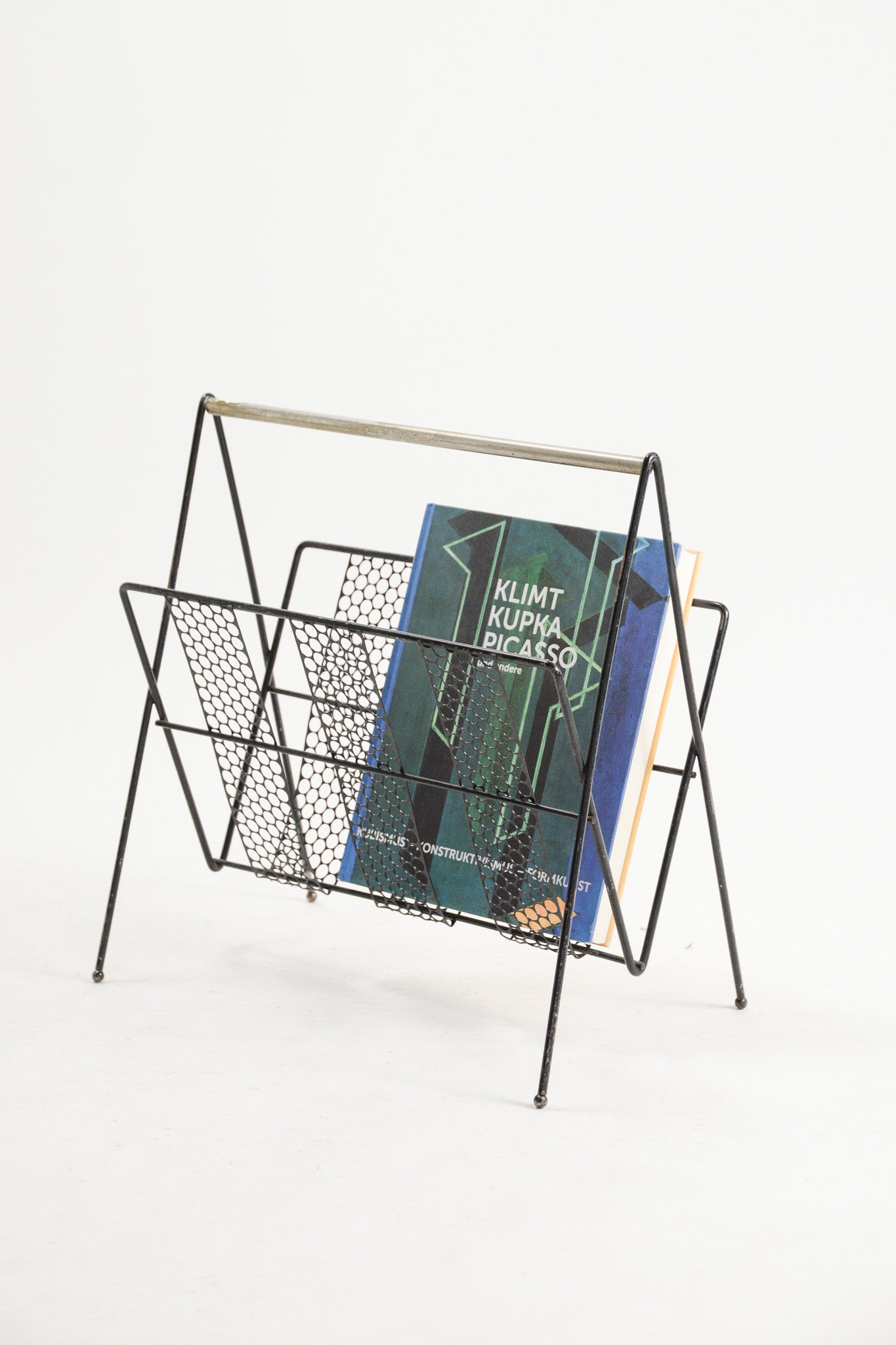 Metal Magazine Rack / メタルマガジンラック