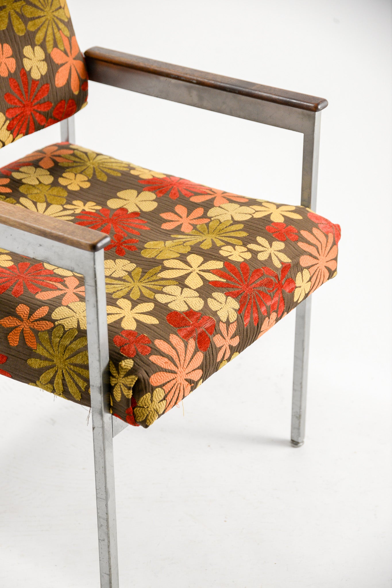 Floral Fabric Armchair / 花柄ファブリック アームチェア