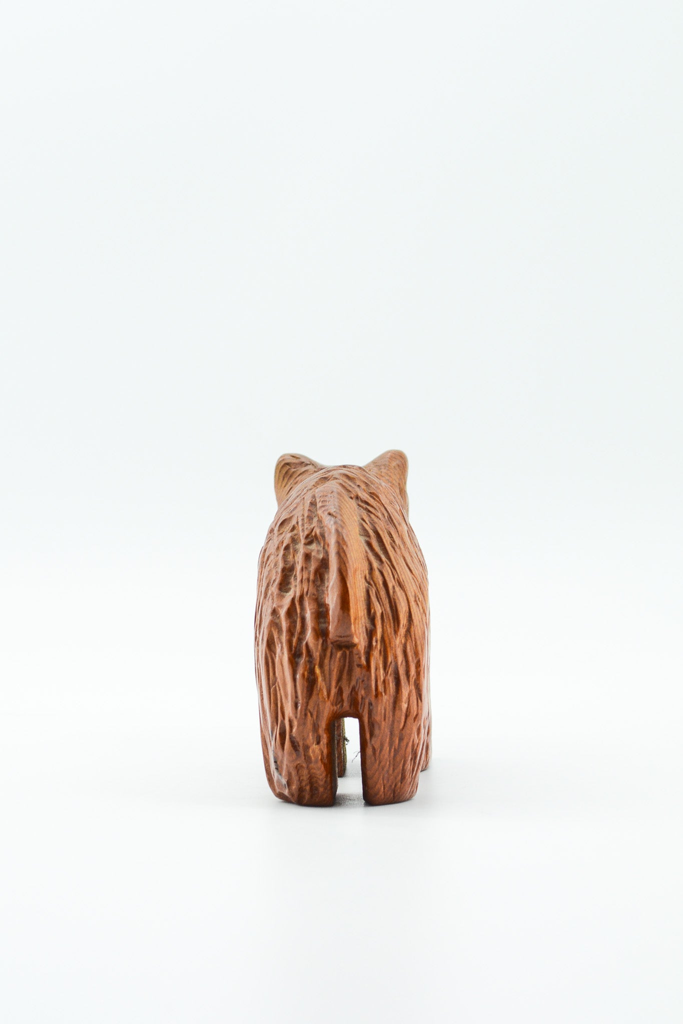 Wood Carved Bear (Brown) / 木彫りのクマ（茶）