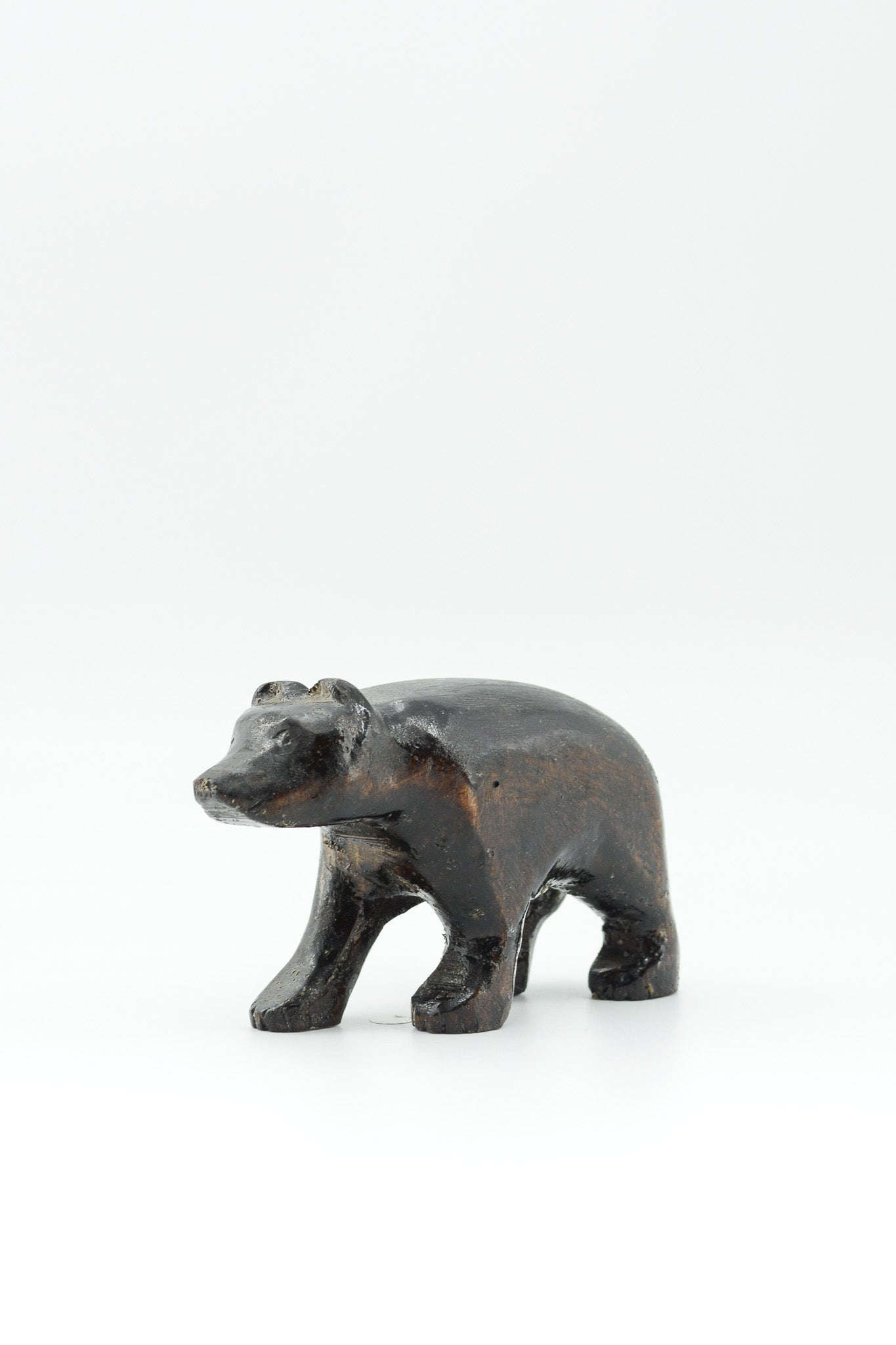 Wood Carved Bear Black / 木彫りのクマ（黒）