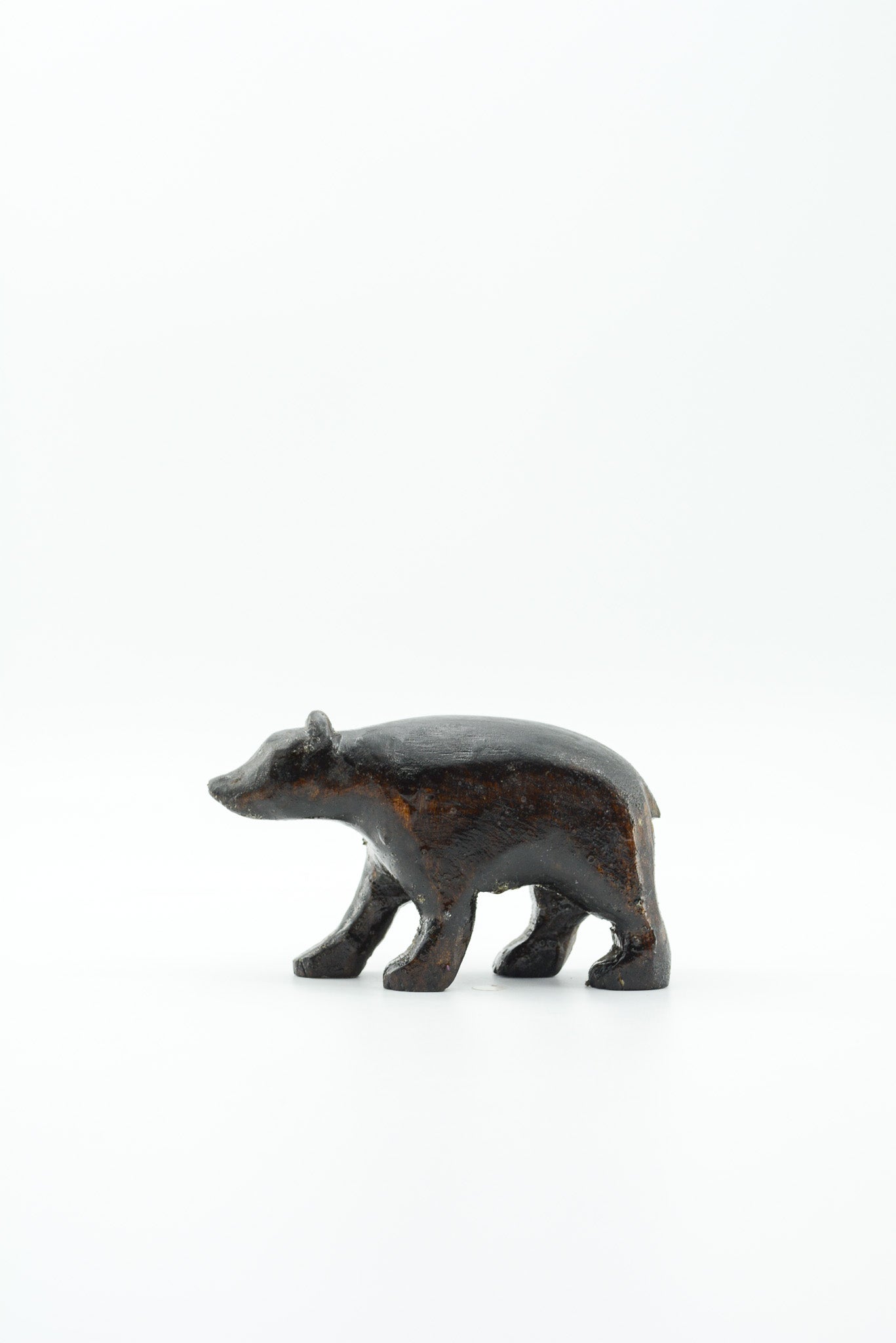 Wood Carved Bear Black / 木彫りのクマ（黒）
