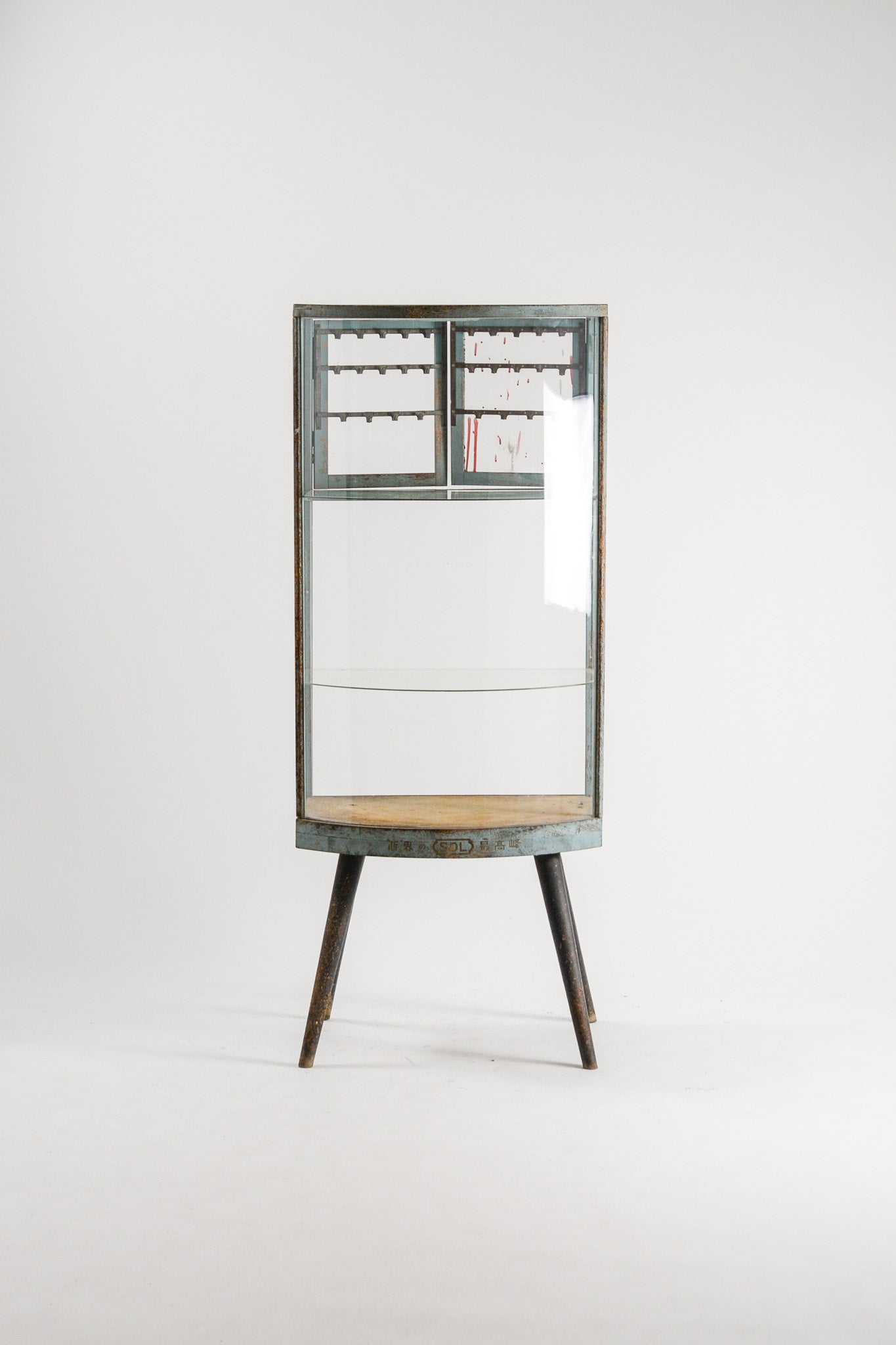 Curved Glass Showcase / R ガラスショーケース