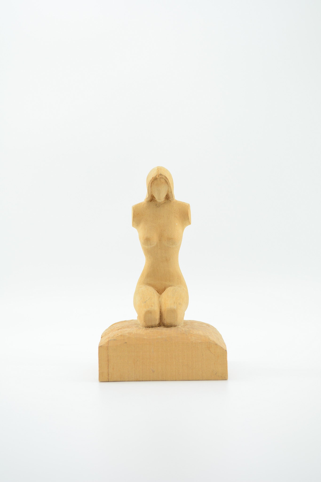 Abstract Wooden Female Form / 女性の木彫りのオブジェ