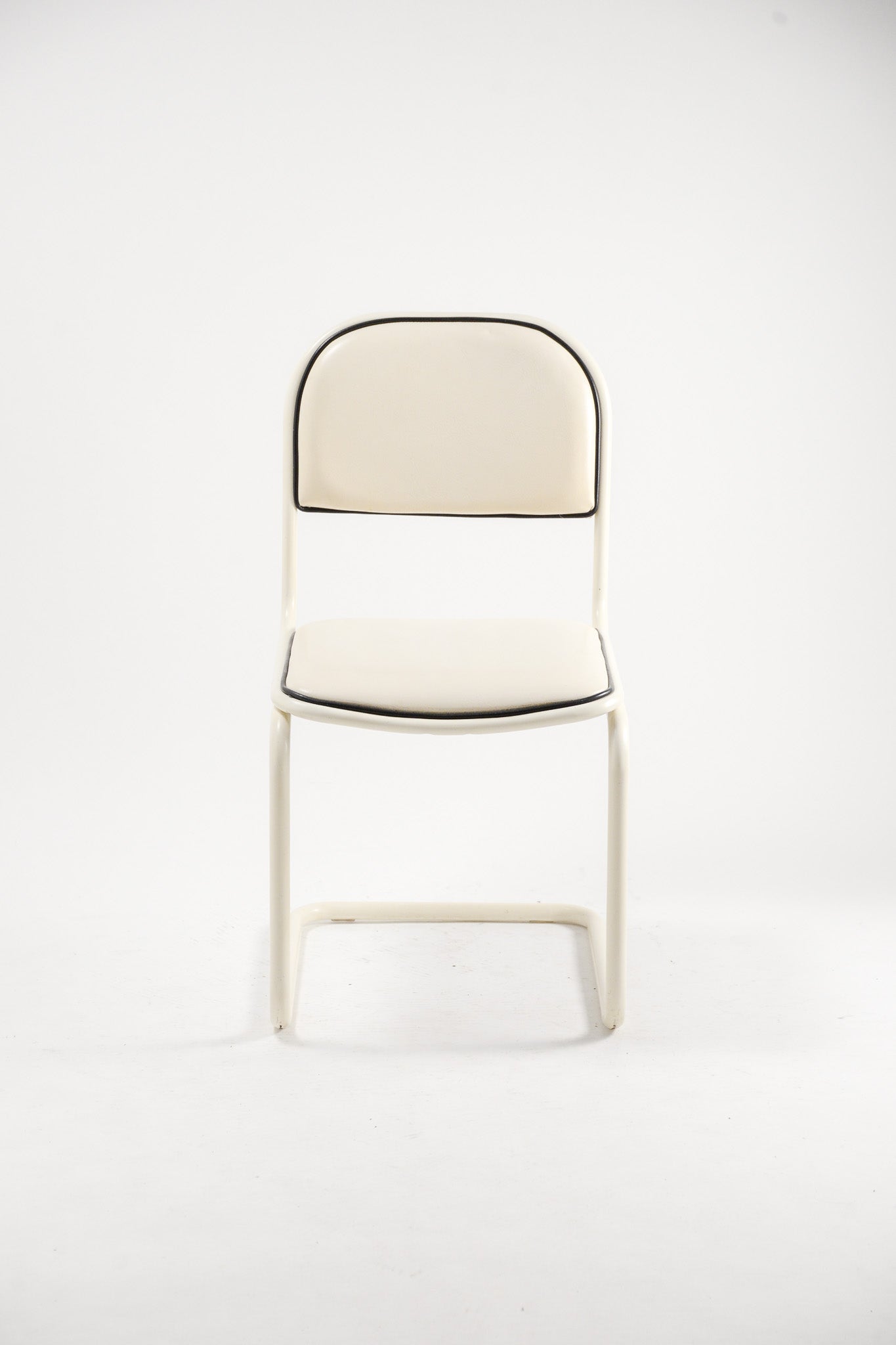 Cantilever Chair / カンチレバーチェア