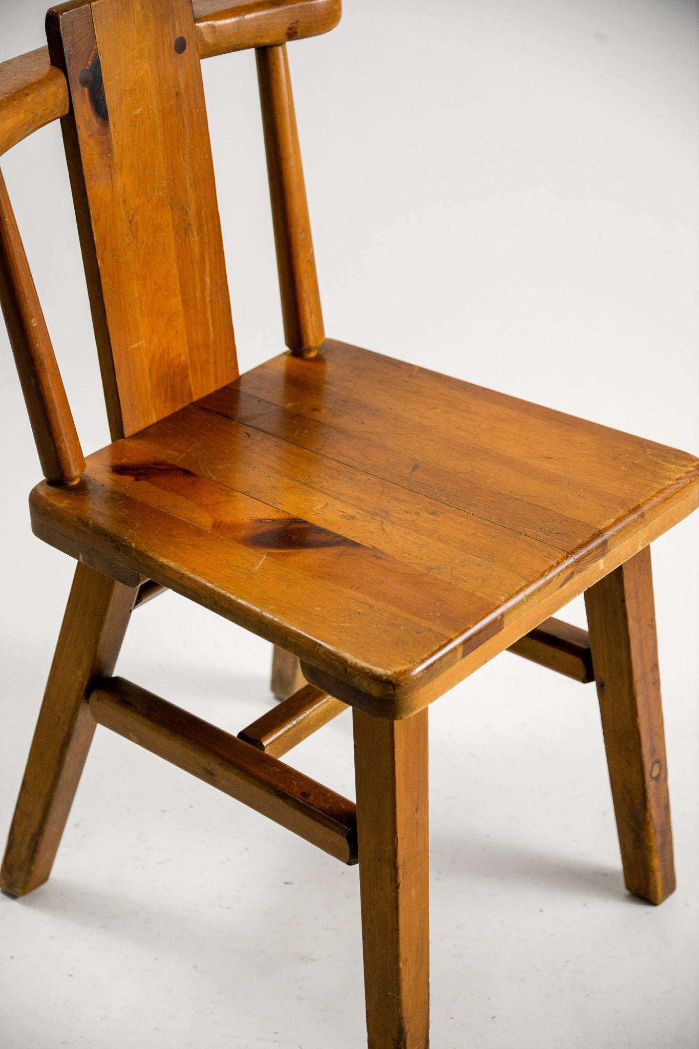 Wooden Chair / 木製チェア