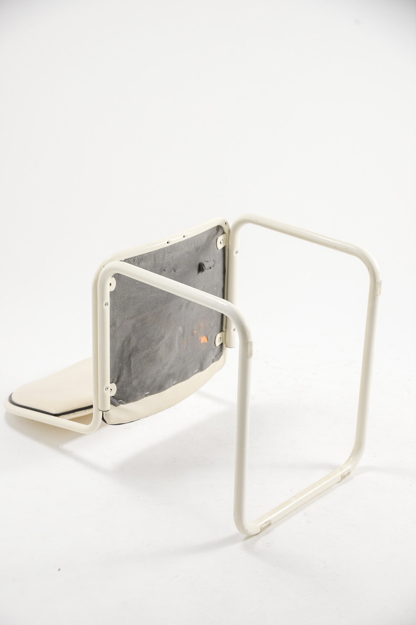Cantilever Chair / カンチレバーチェア