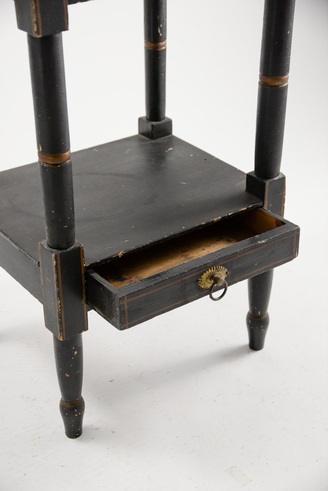 Vintage Side Table with Drawer / ヴィンテージ 引き出しつきサイドテーブル