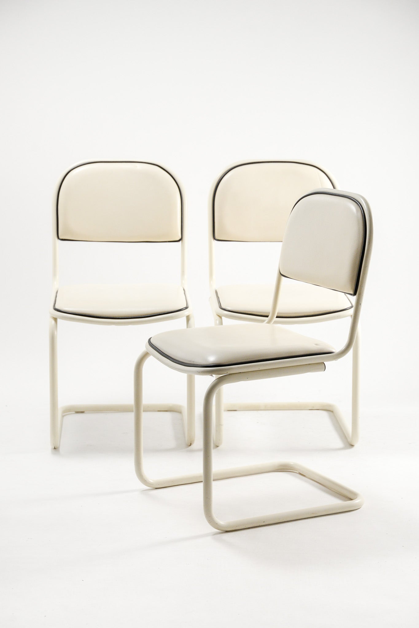 Cantilever Chair / カンチレバーチェア