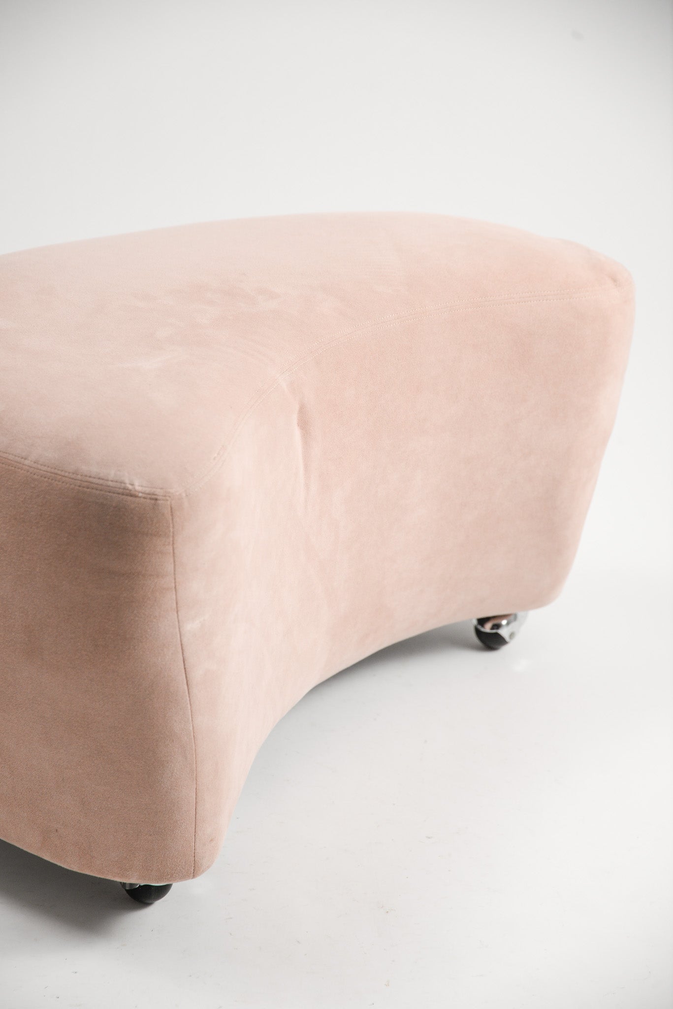 Suede Boomerang Ottoman / スエードブーメランオットマン