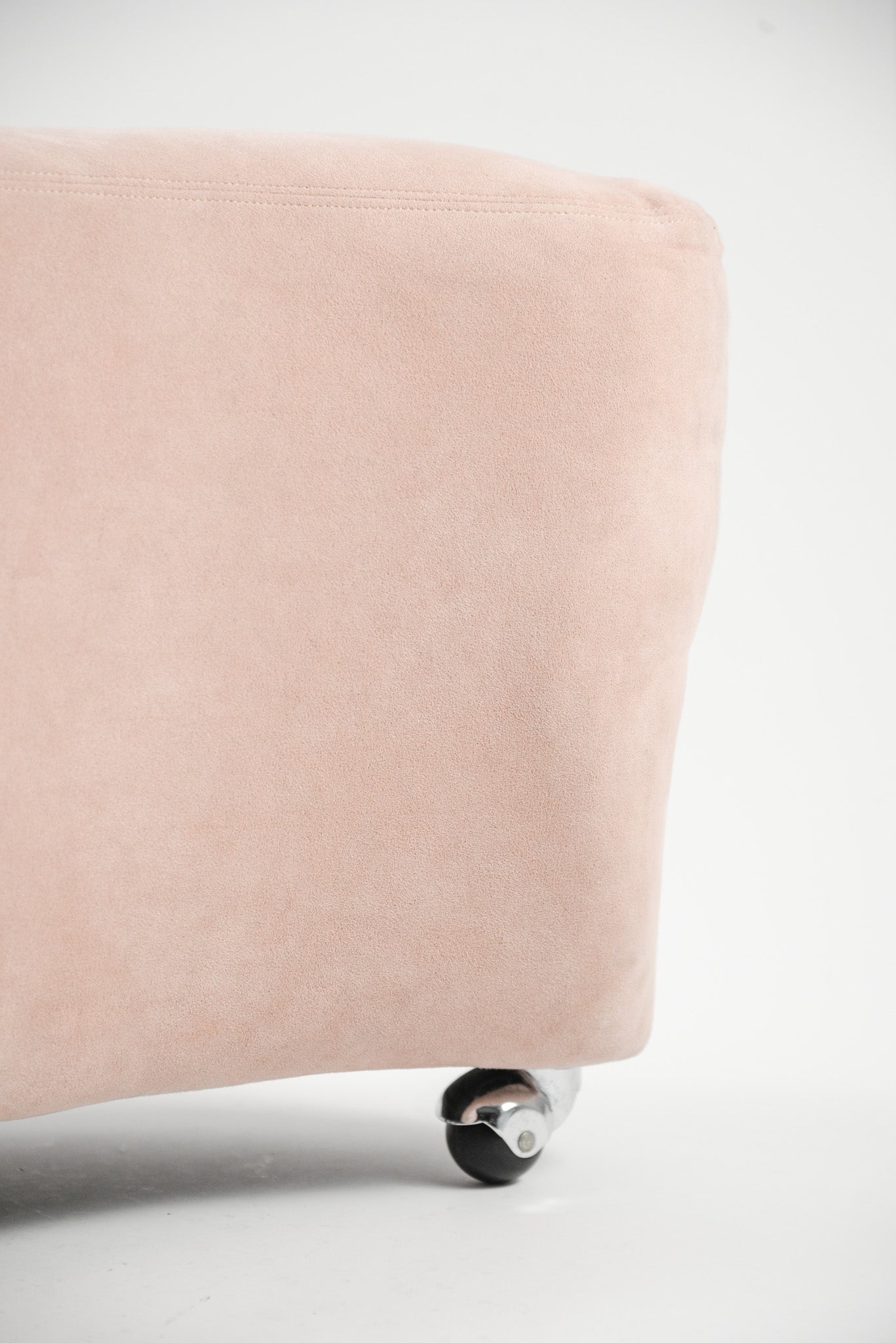 Suede Boomerang Ottoman / スエードブーメランオットマン
