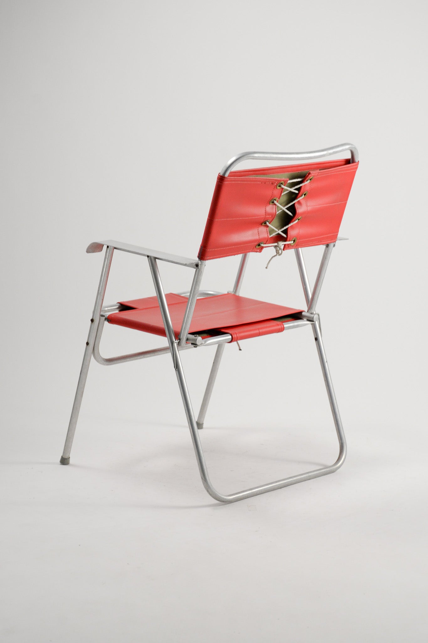 Armchair Folding Chair / アーム付き折りたたみ椅子