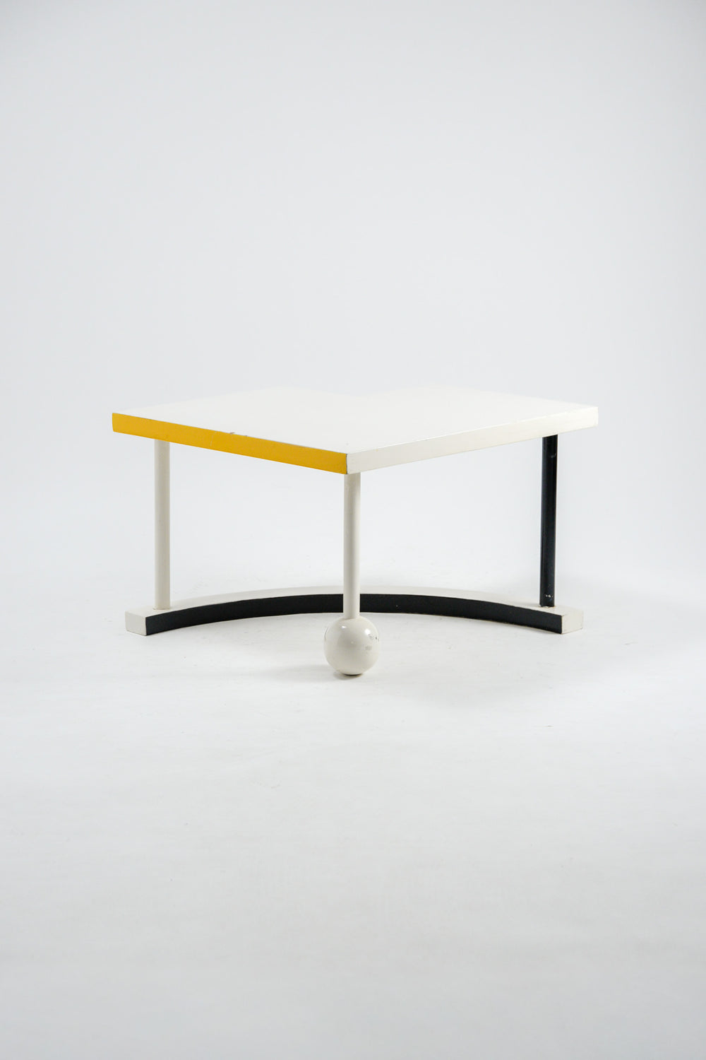 Side Table / サイドテーブル
