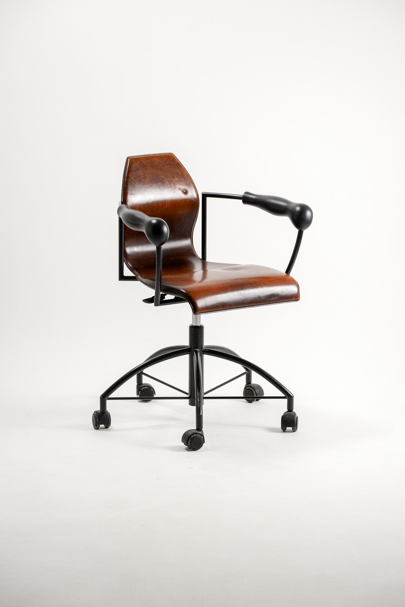 「Fantome」Office Chair by Marie Christine Dorner   / ヴィンテージレザーオフィスチェアMontis社