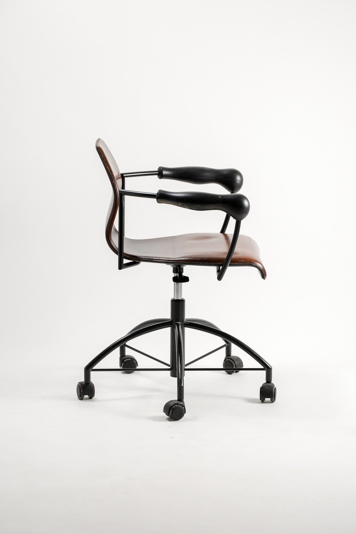 「Fantome」Office Chair by Marie Christine Dorner   / ヴィンテージレザーオフィスチェアMontis社