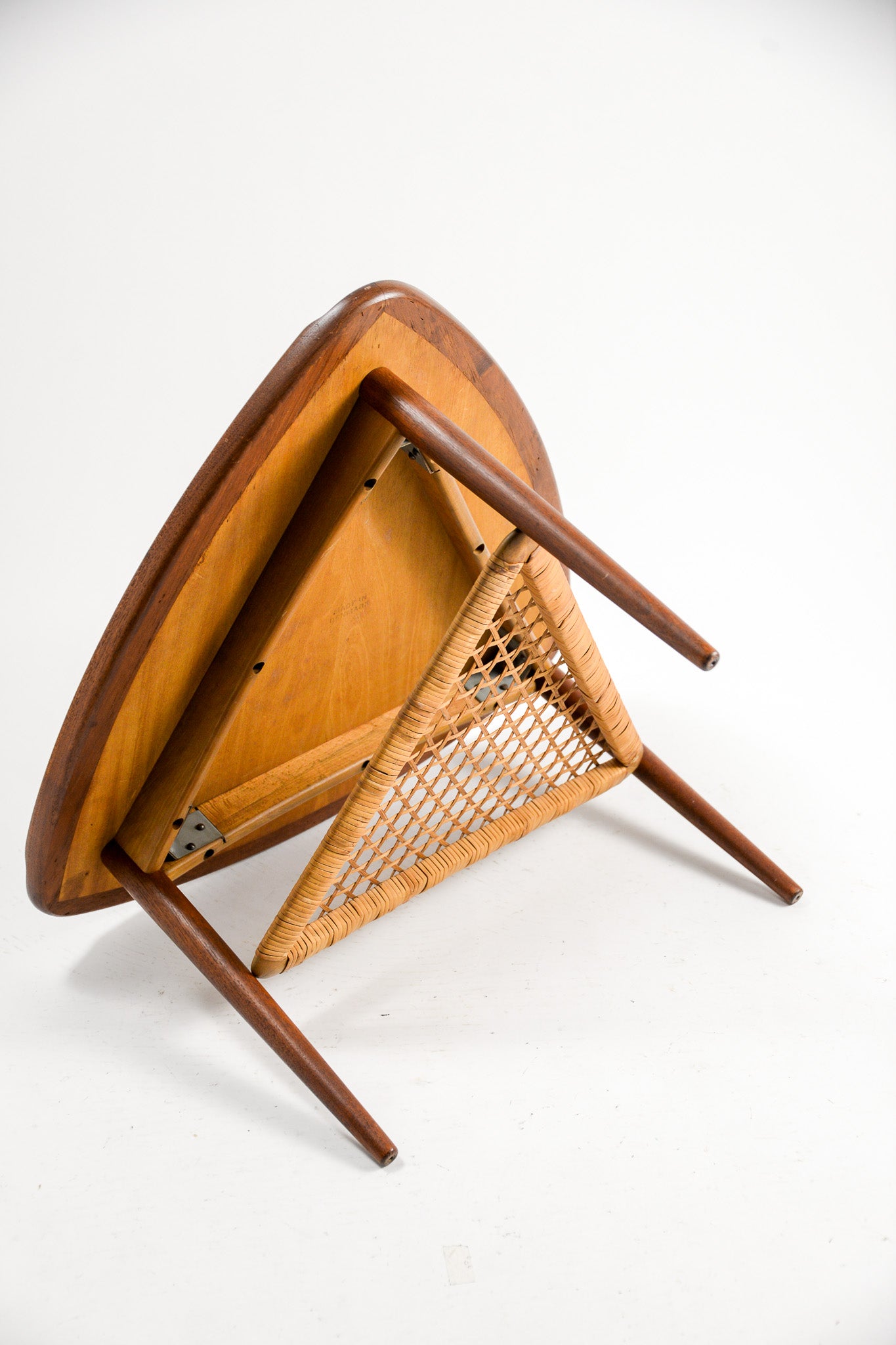 Triangular Coffee Table with Cane Shelf by Johannes Andersen / ヨハネス・アンデルセン 三角形コーヒーテーブル（ラタン棚付き）